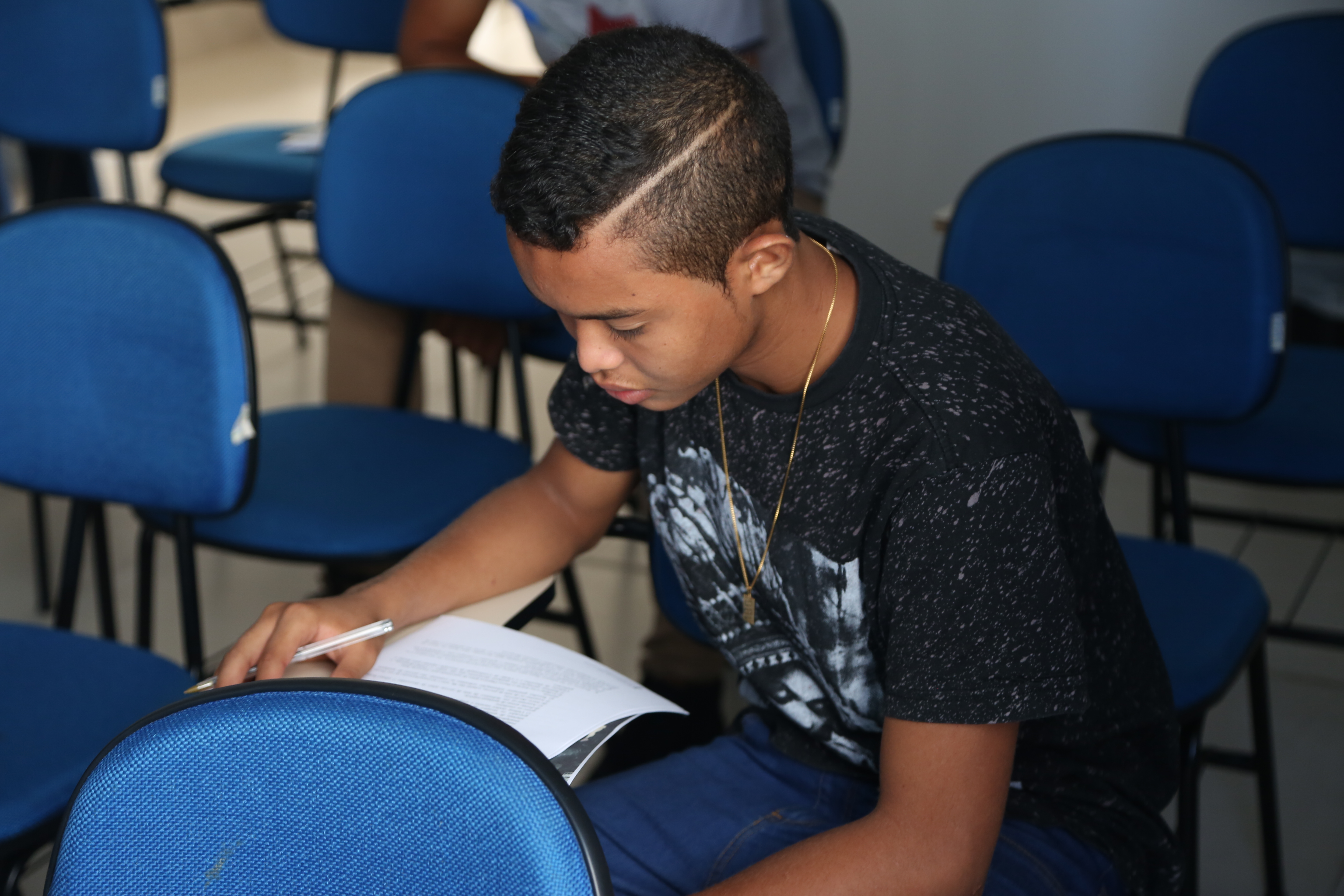 Pré-Vestibular Municipal seleciona alunos que concorrerão às escolas militares