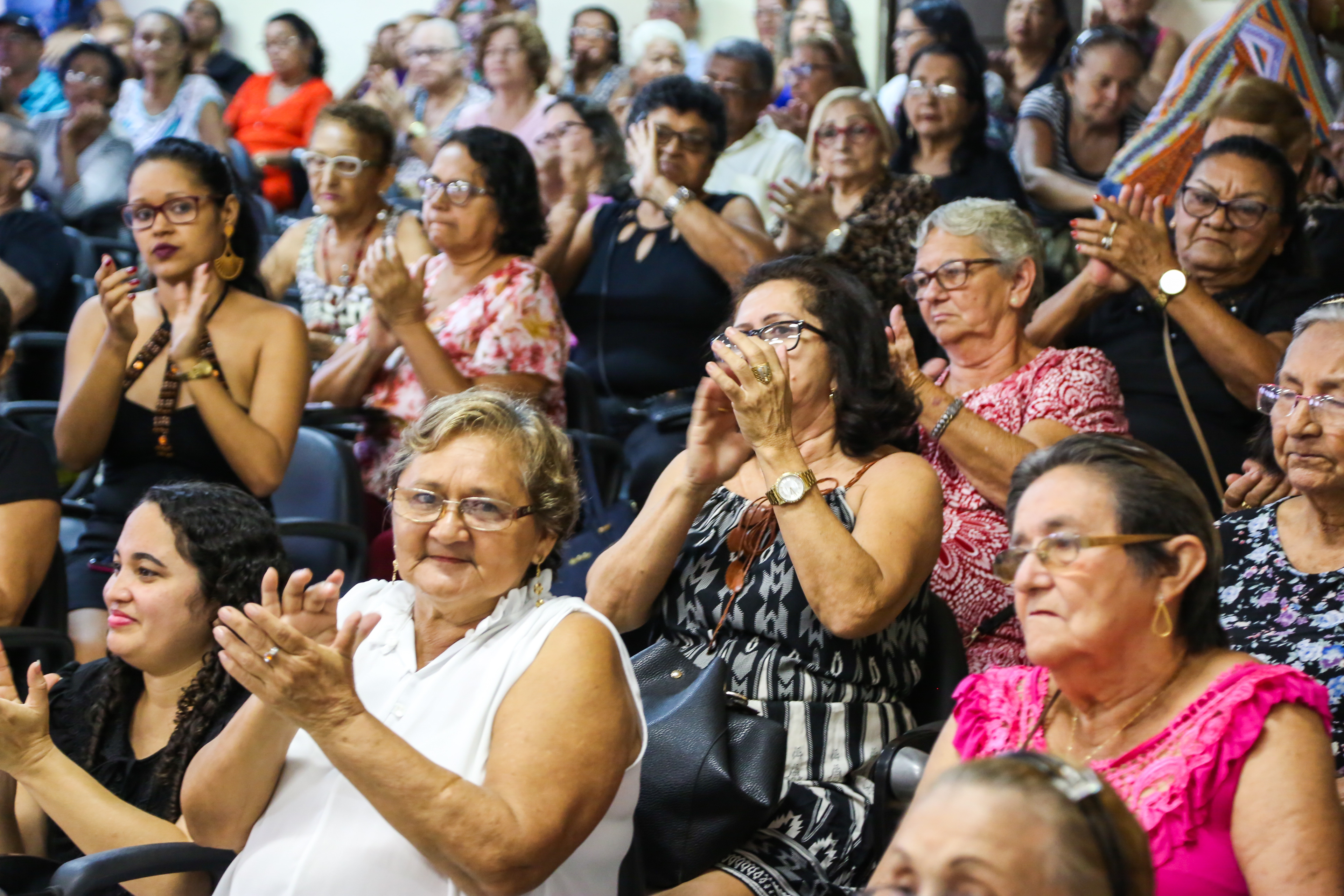Prefeitura promove ações em vários bairros de Belém no Dia Internacional da Mulher