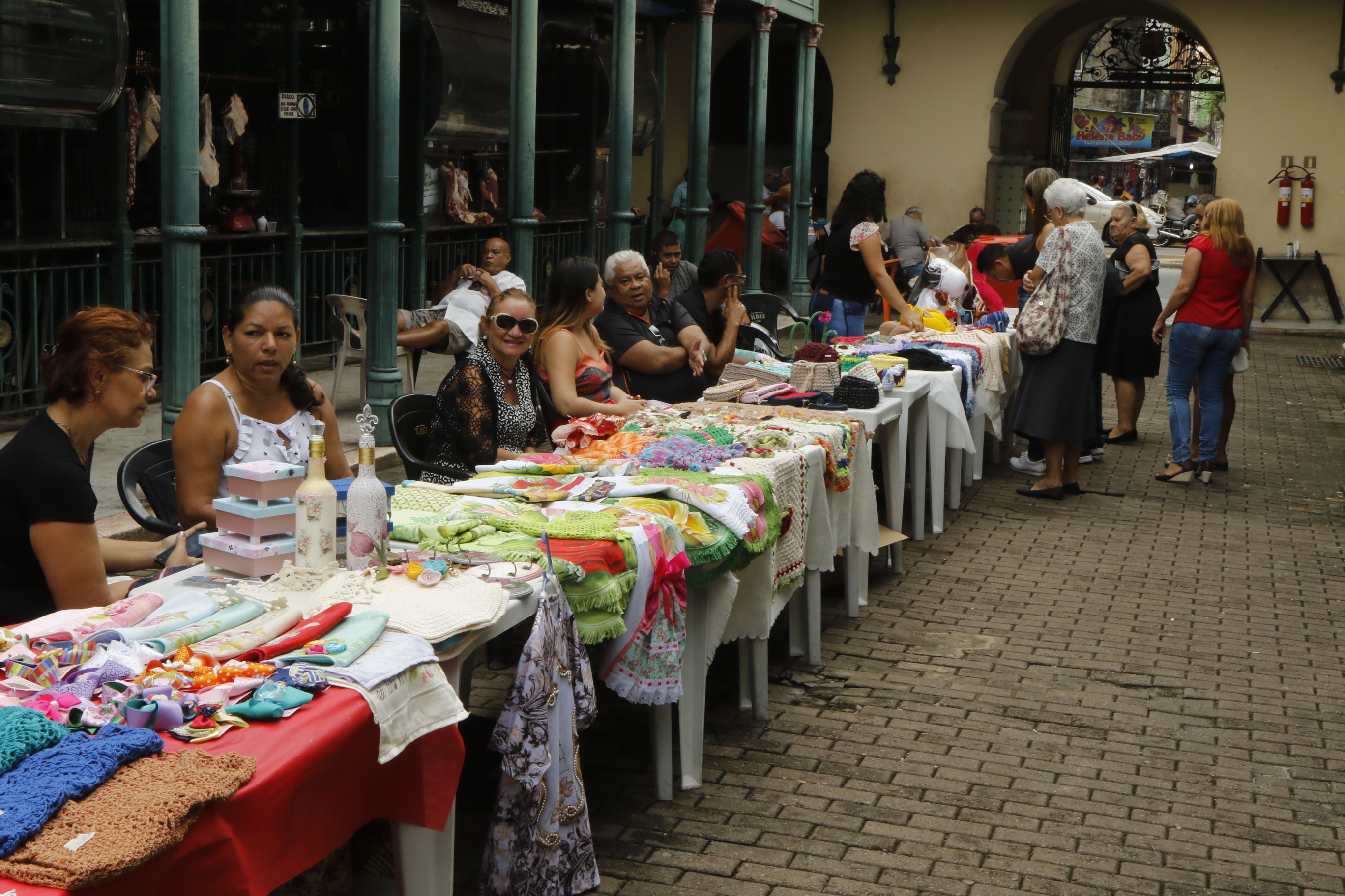 Projeto Musa promove desfile de peças em crochê e movimenta Mercado de Carne