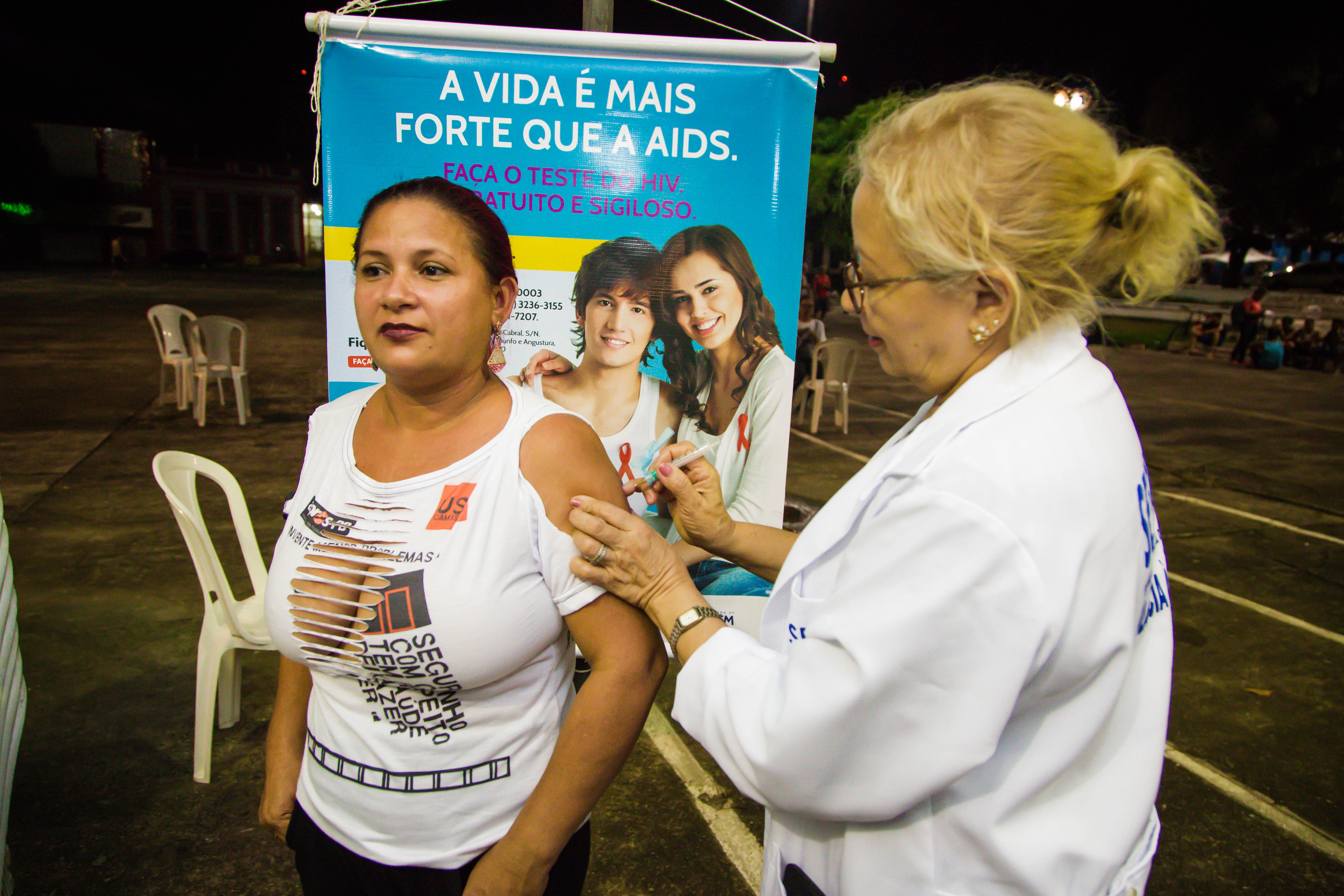 Projeto "Corujão da Saúde" atende trabalhadoras sexuais de Belém
