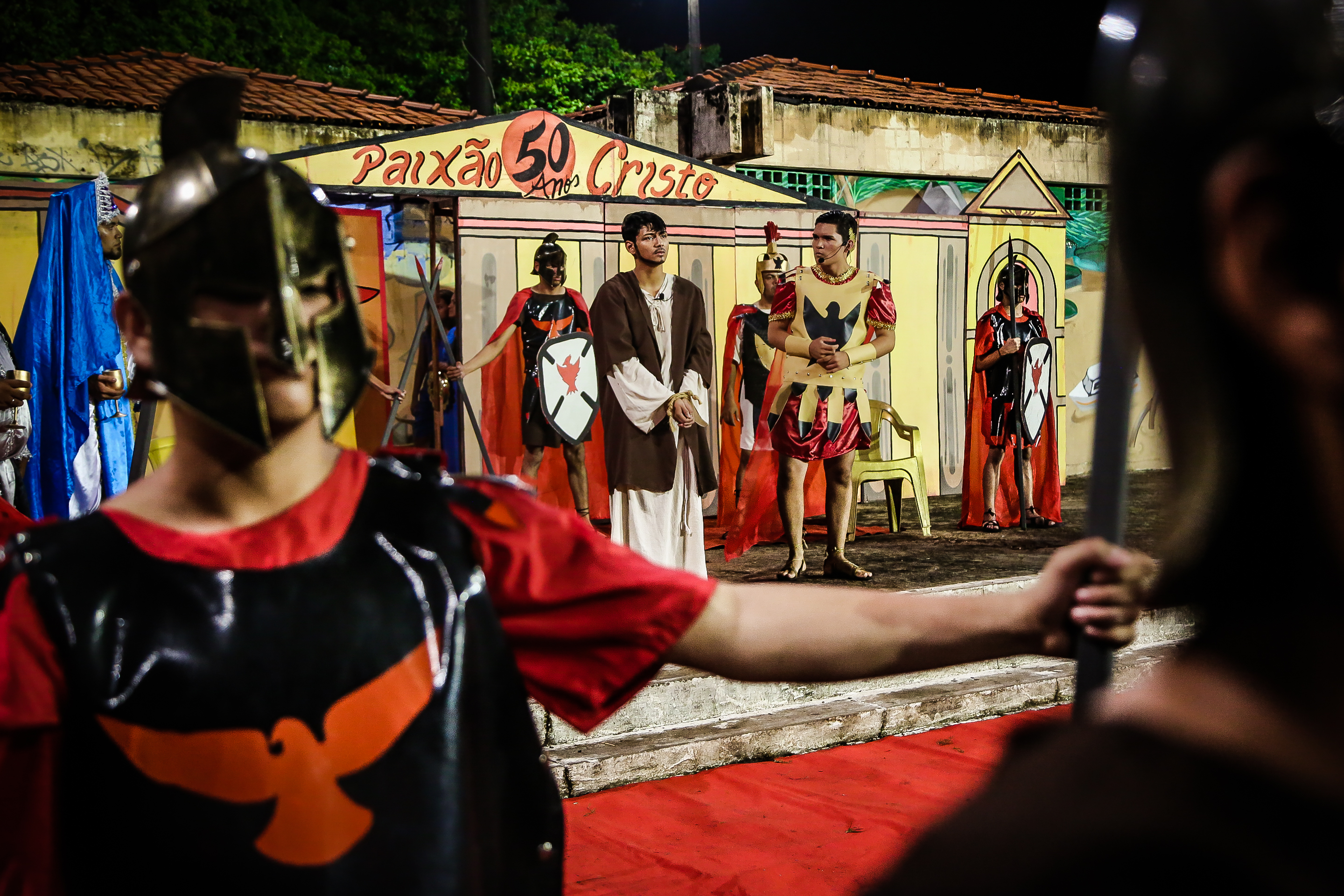 Encenação da Paixão de Cristo emociona moradores da Condor