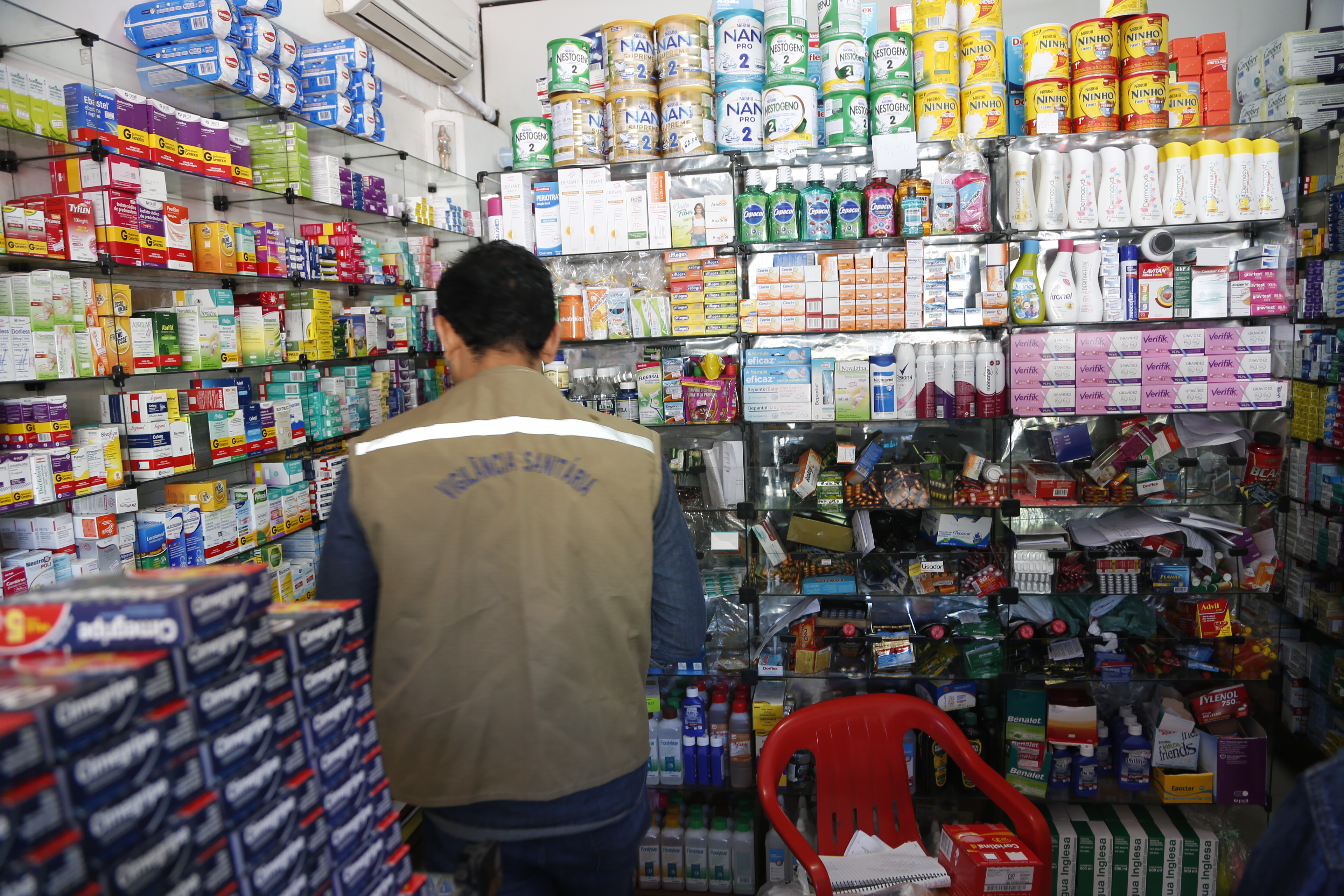 Vigilância Sanitária combate venda ilegal de medicamentos e anabolizantes