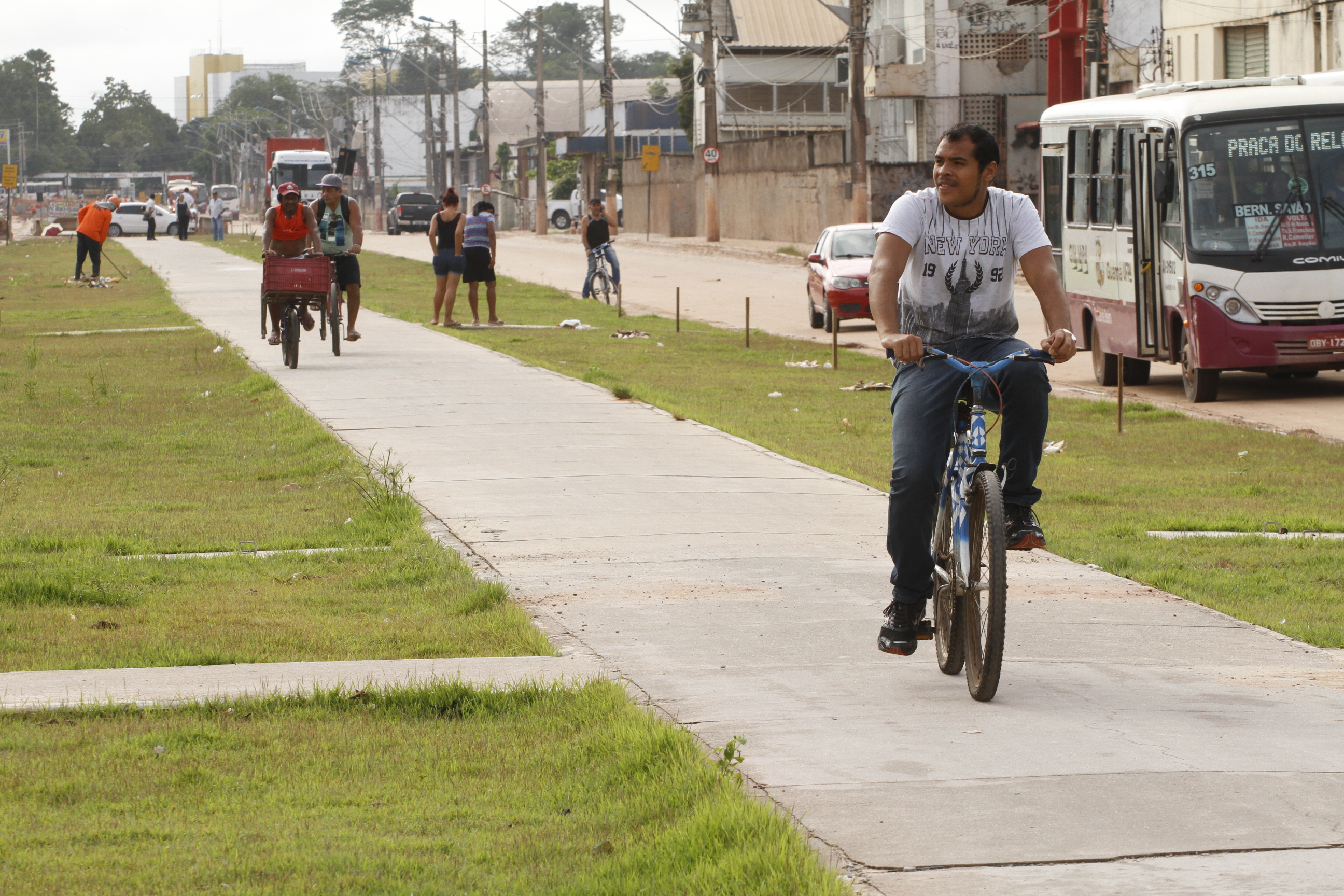 Macrodrenagem e urbanização entram na fase final e alteram trânsito na Bernardo Sayão