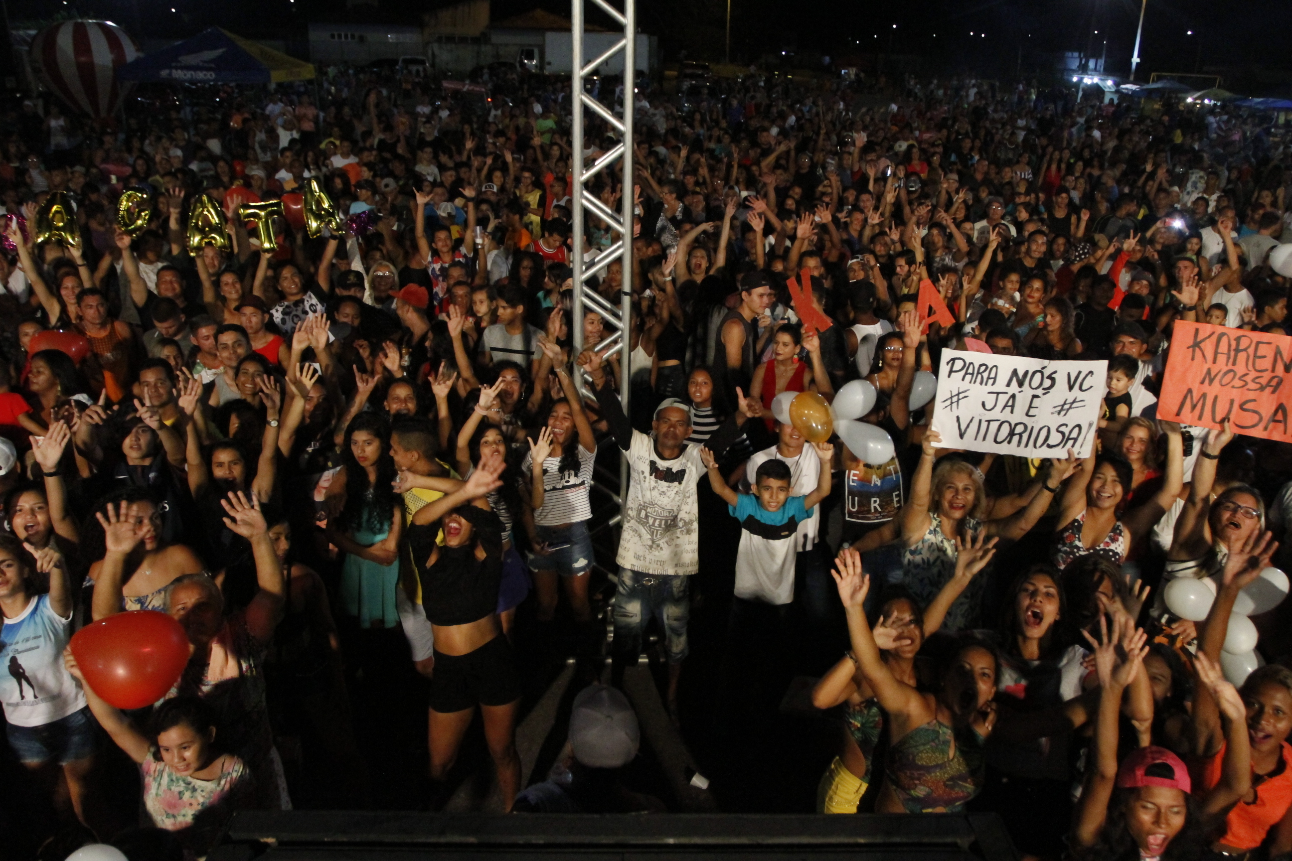 Concurso de beleza marca aniversário de 125 anos de Outeiro