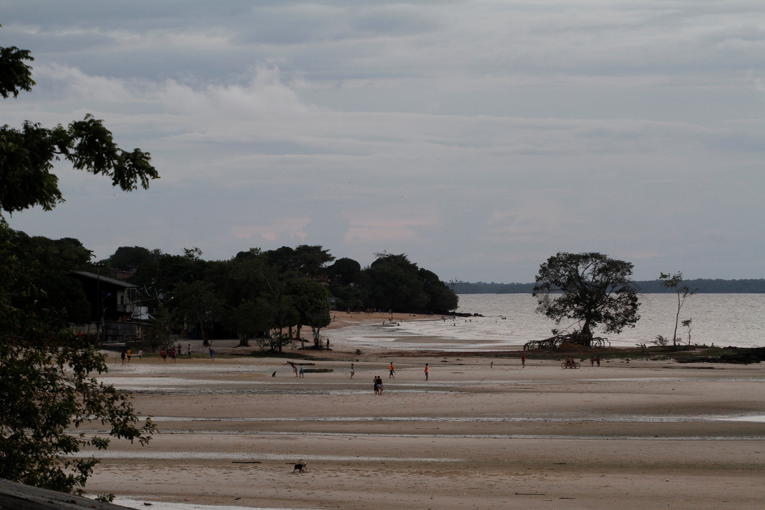 Concurso de beleza marca aniversário de 125 anos de Outeiro