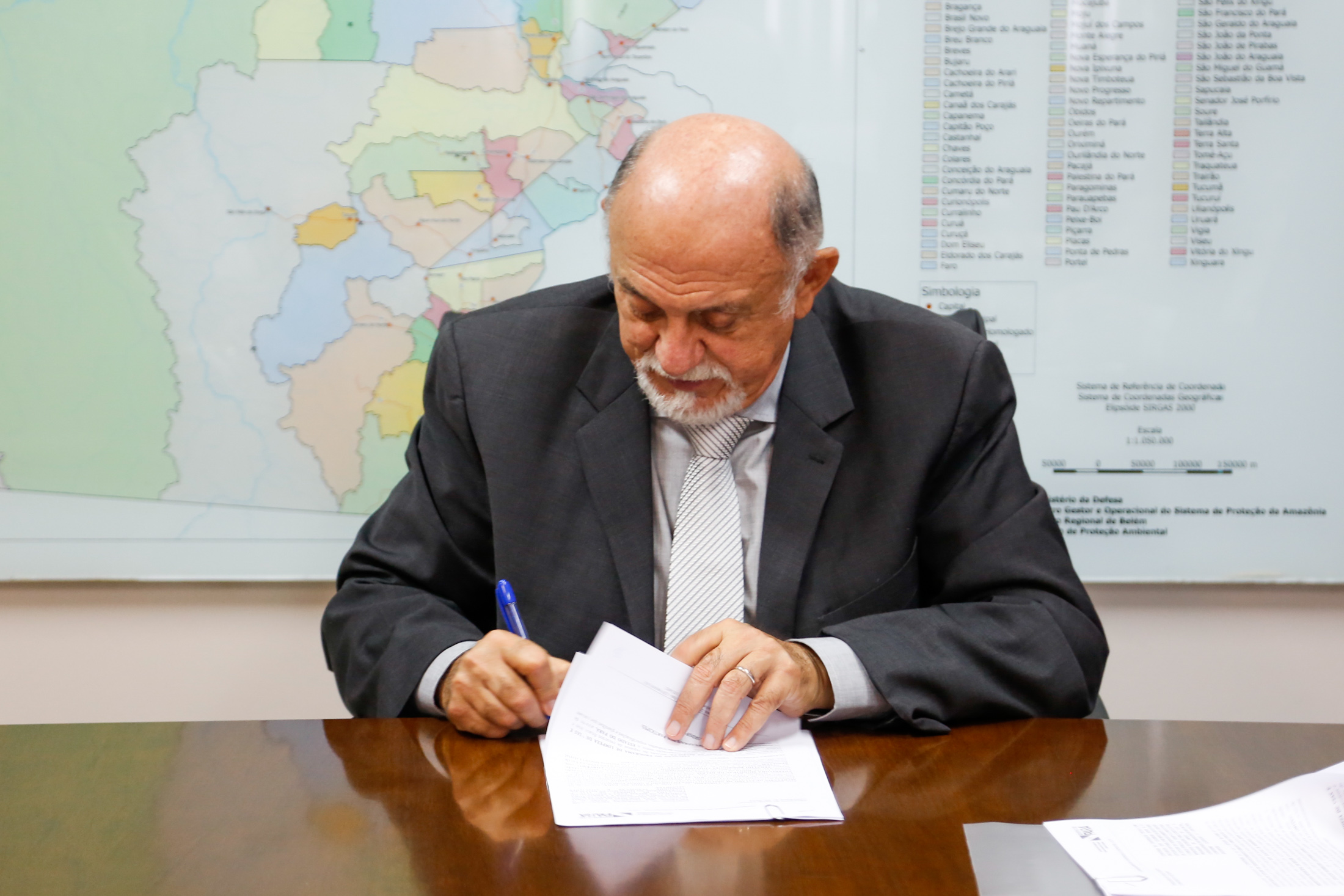 Convênio com Governo do Estado garante reforço para limpeza urbana em Belém