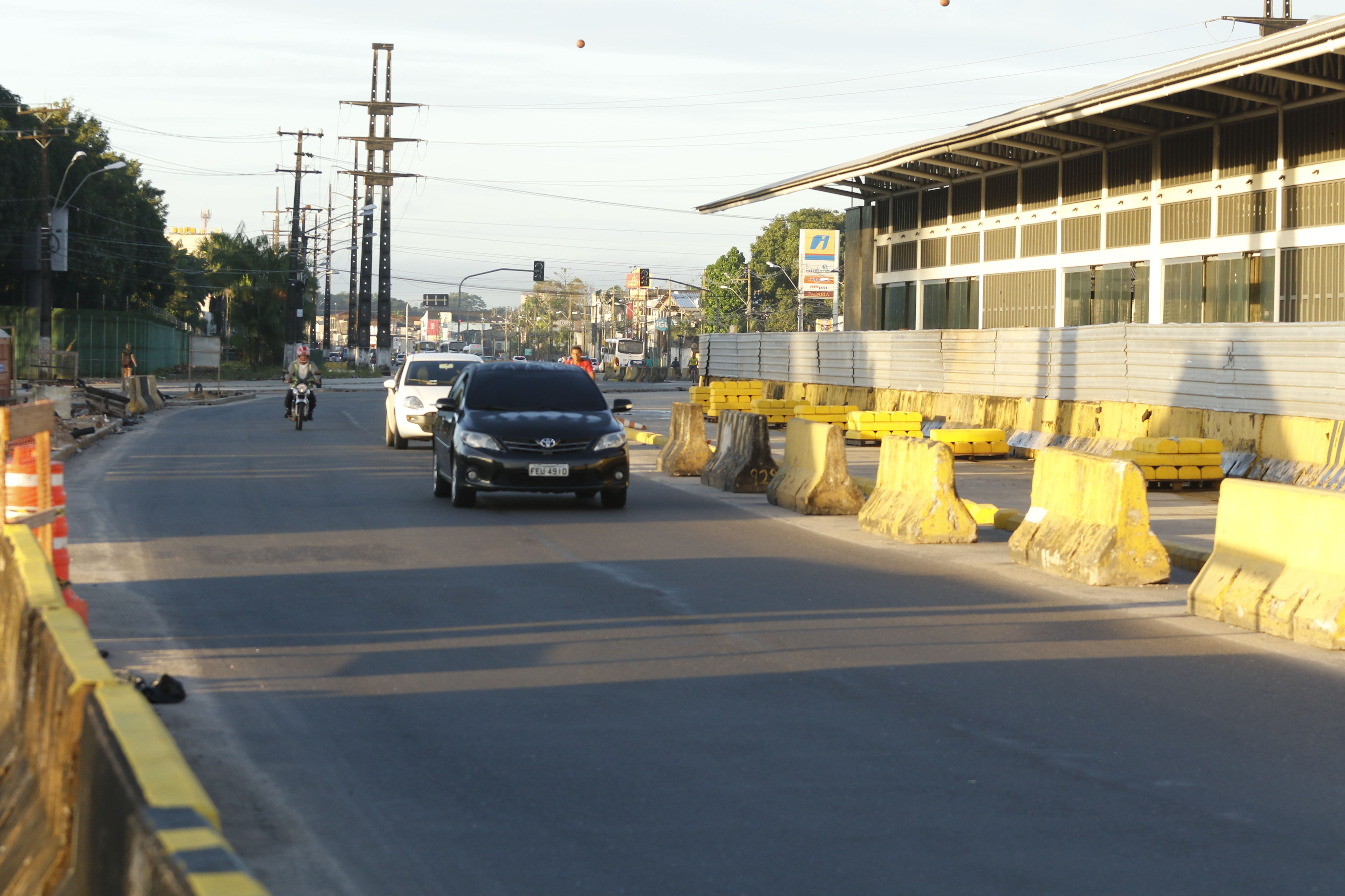Pista próxima ao terminal Tapanã será interditada para avanço das obras do BRT