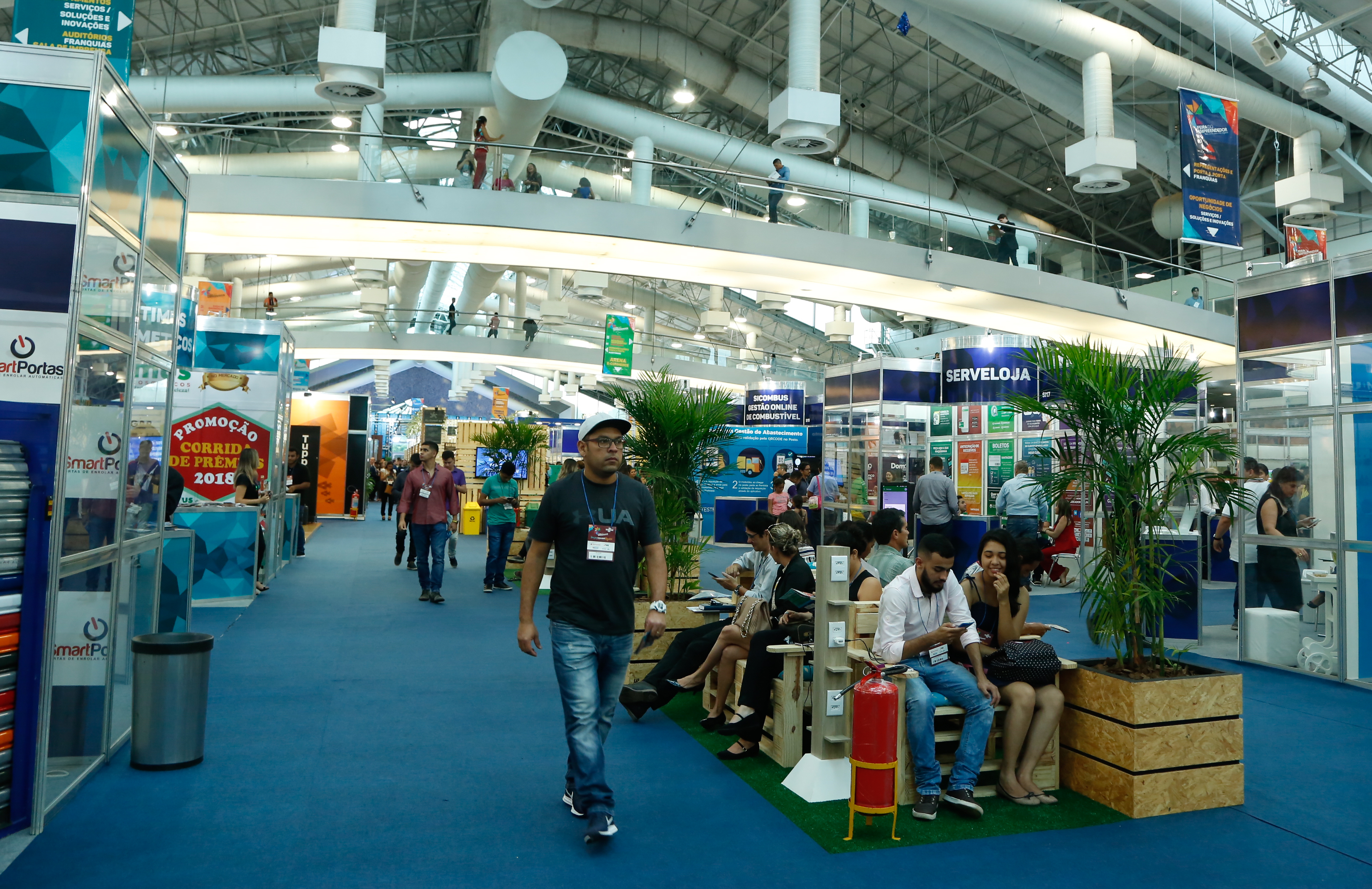 Prefeito assina decretos que impulsionam o mercado empreendedor de Belém