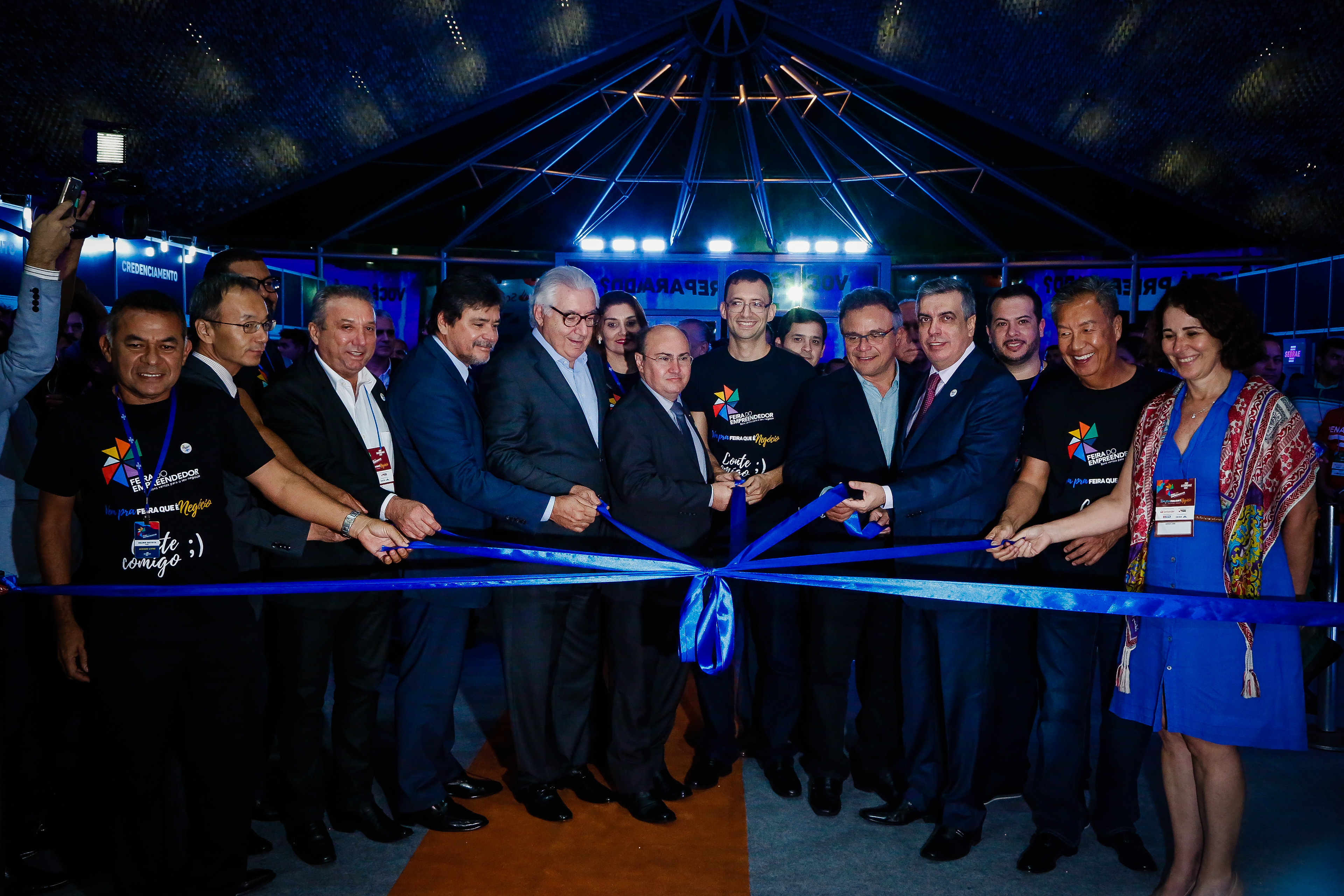 Prefeito assina decretos que impulsionam o mercado empreendedor de Belém