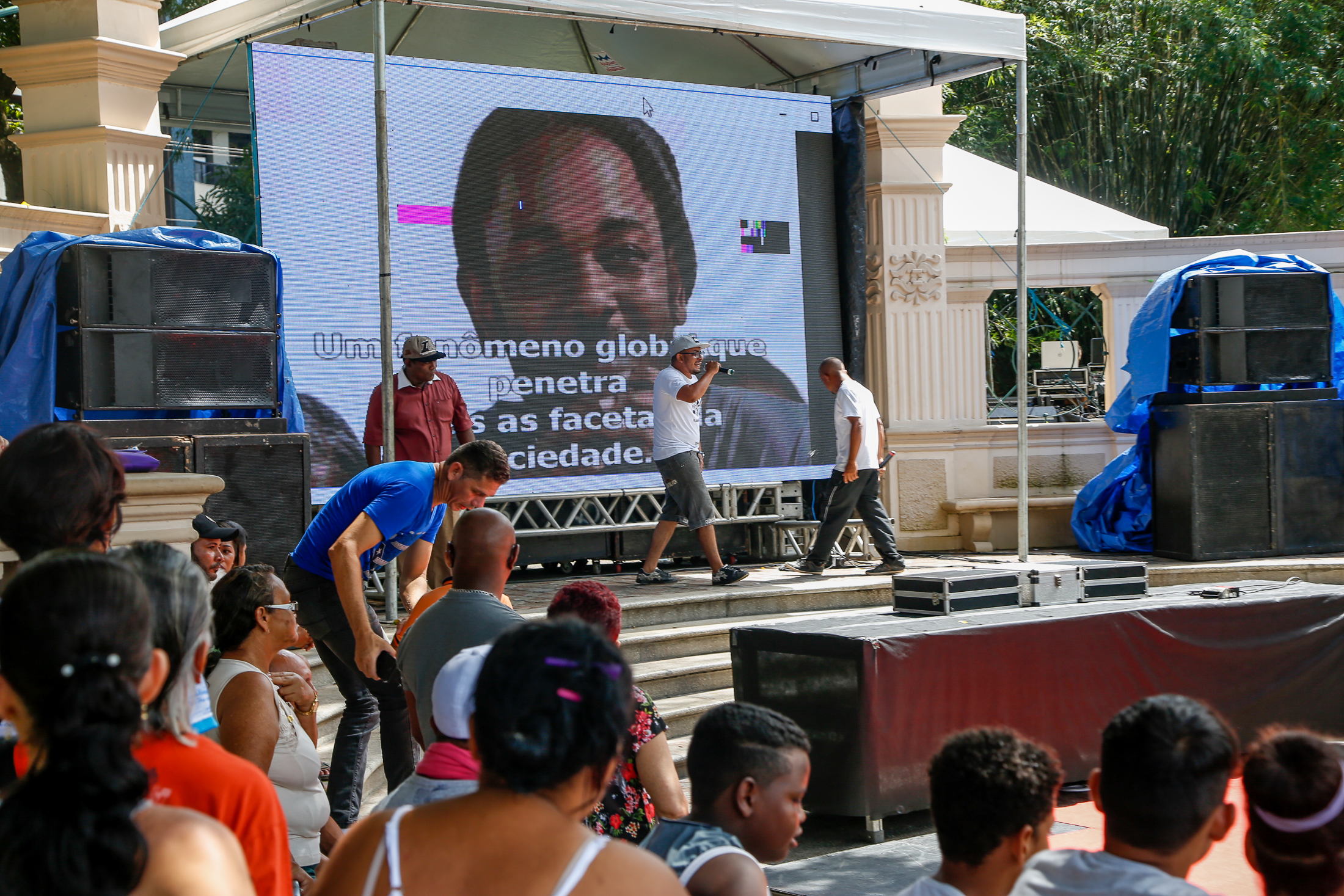 Organizada, praça da República é referência para o lazer em Belém