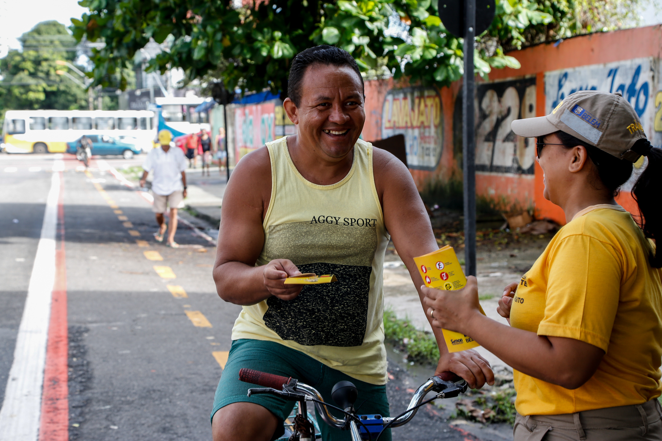 Semob aborda ciclistas em Pit Stop Educativo na Vileta