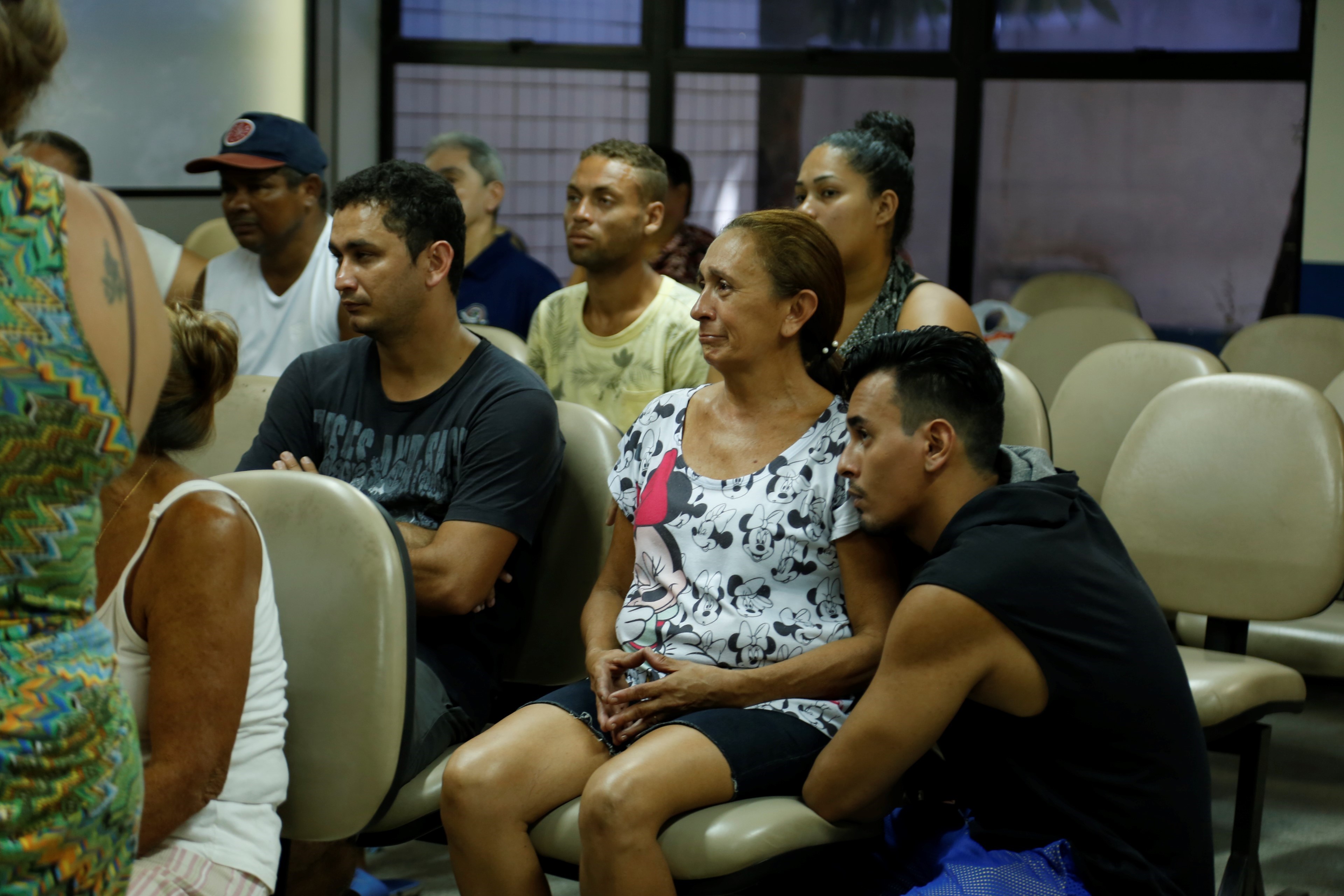 Prefeitura de Belém atende famílias atingidas por incêndio no Guamá