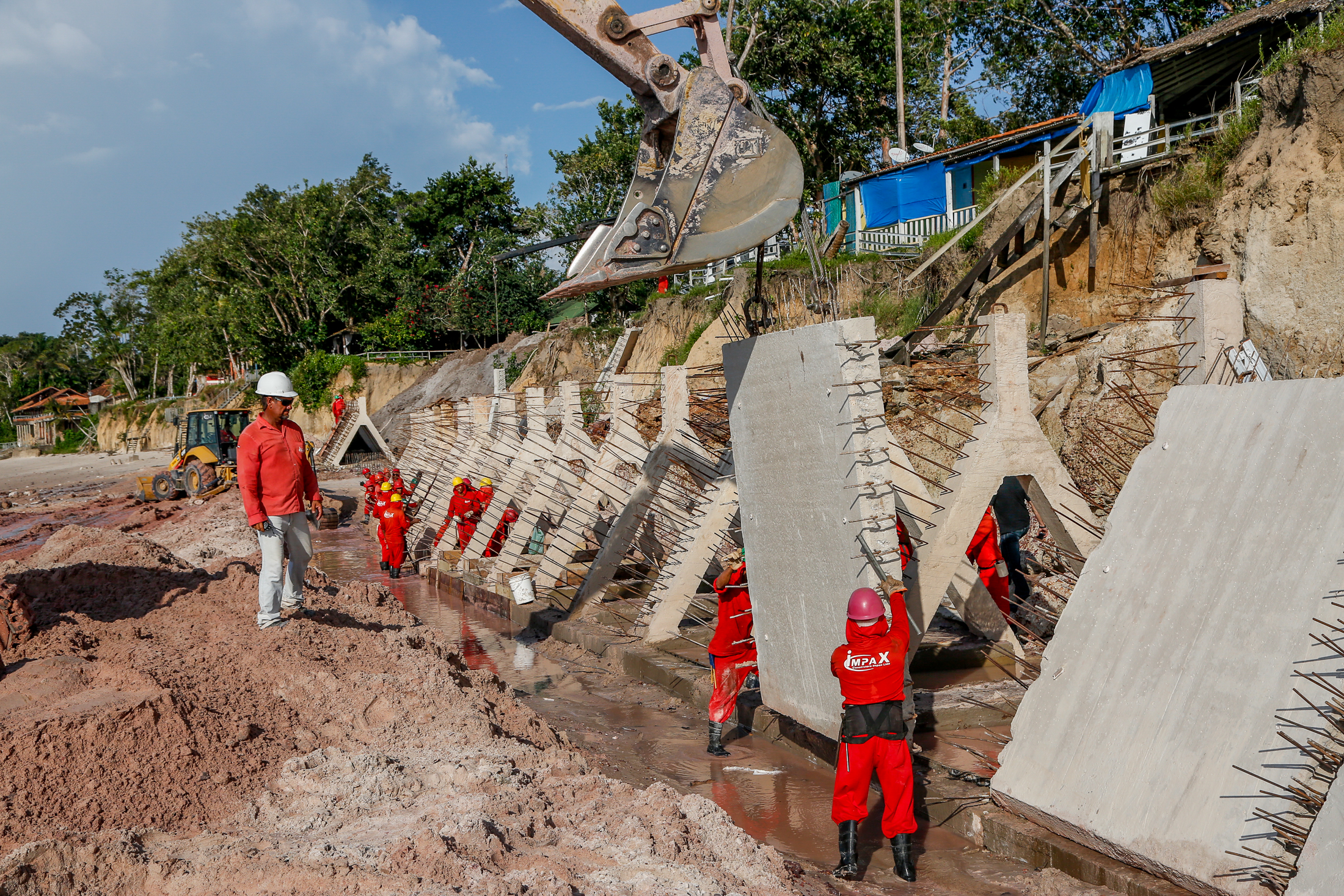 Ministro da Integração visita as obras de prevenção à erosão da orla de Mosqueiro