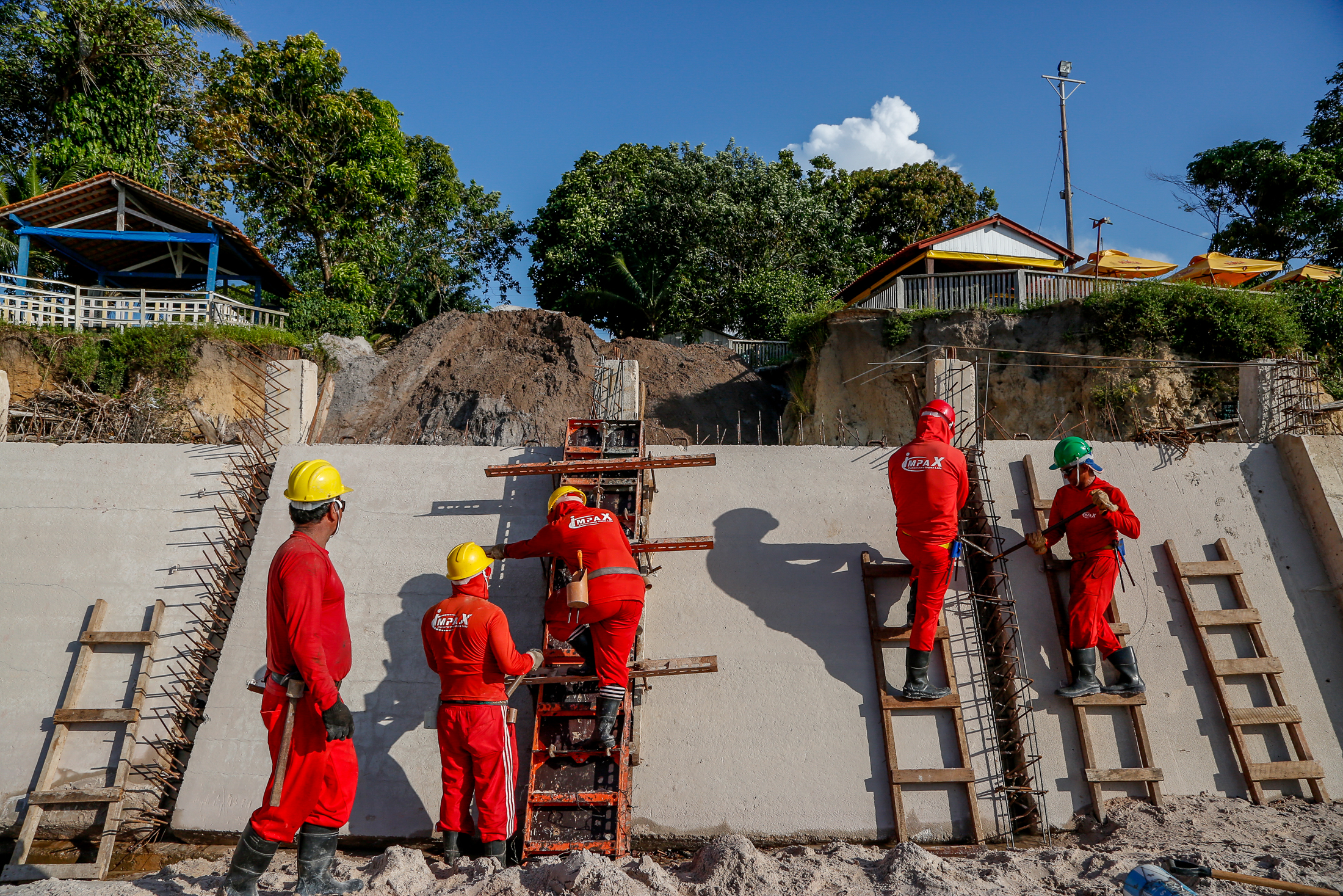 Ministro da Integração visita as obras de prevenção à erosão da orla de Mosqueiro