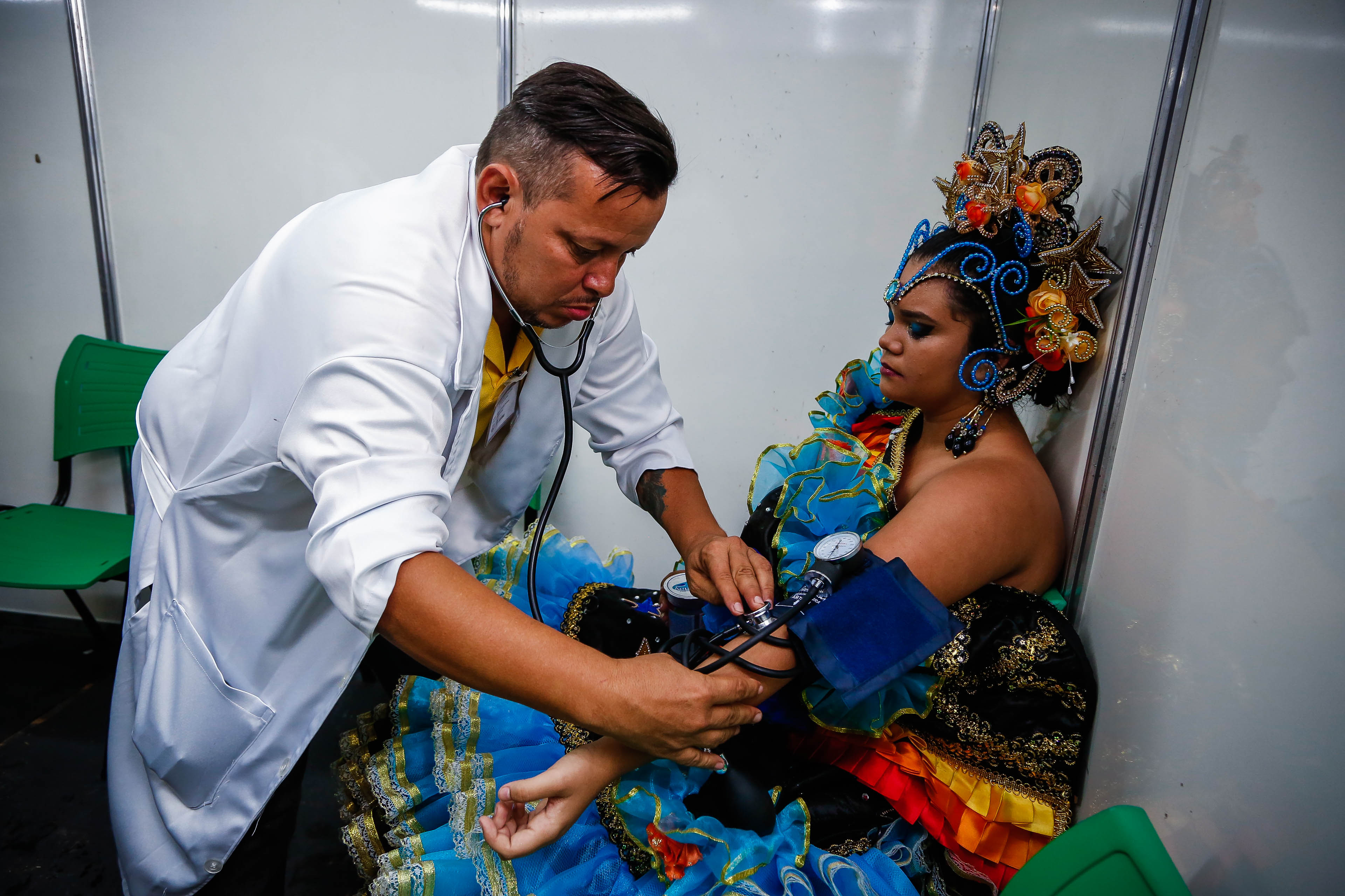 Arena do “Arraiá da Capitá” recebe centenas de pessoas no 2º dia de festas
