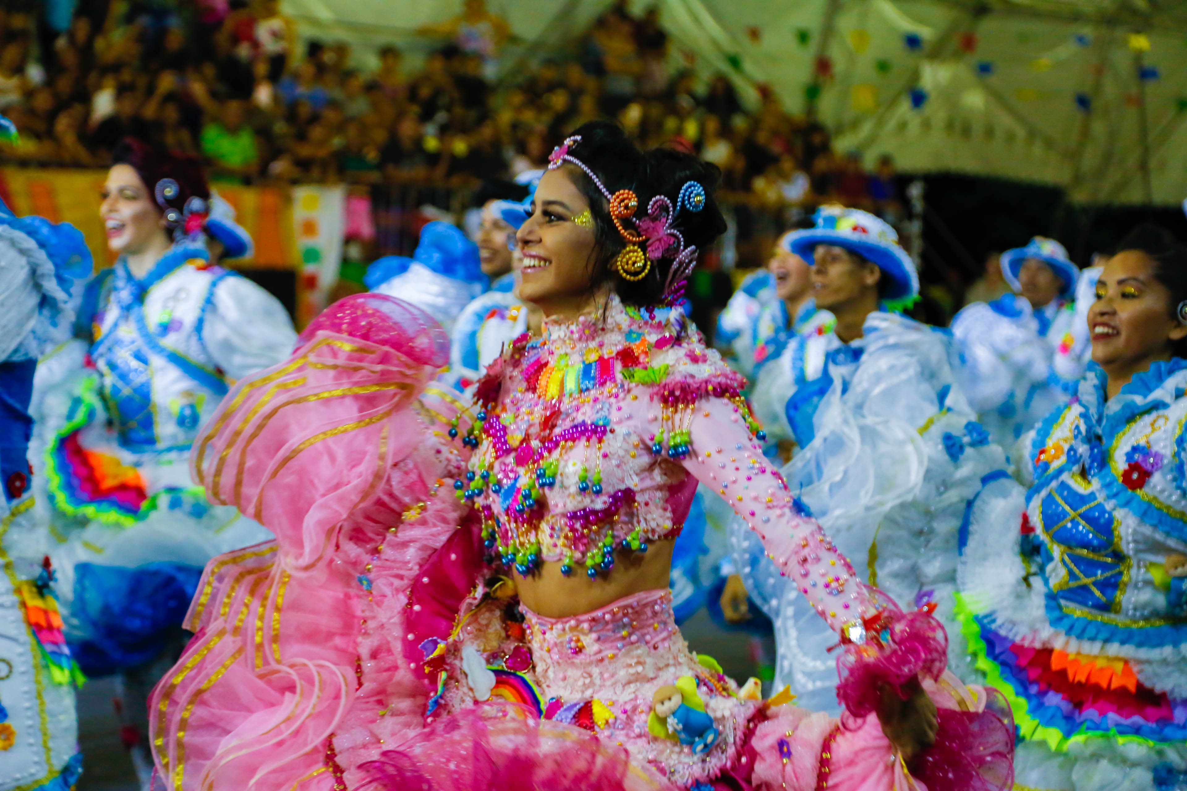 Emoção marca primeira noite da fase final do concurso oficial de quadrilhas juninas