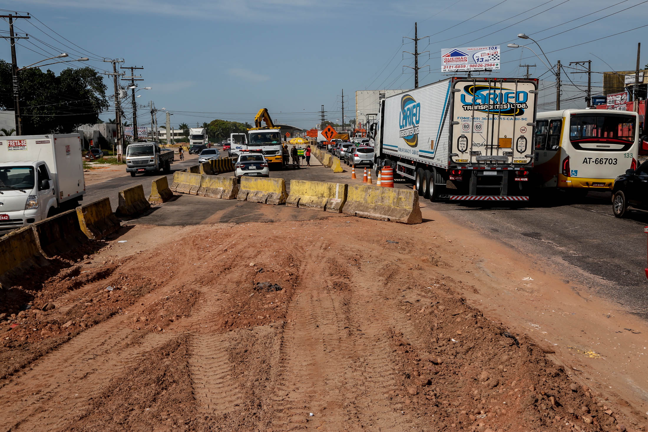 Começa novo desvio de trânsito para pavimentação da pista próximo ao Terminal Tapanã