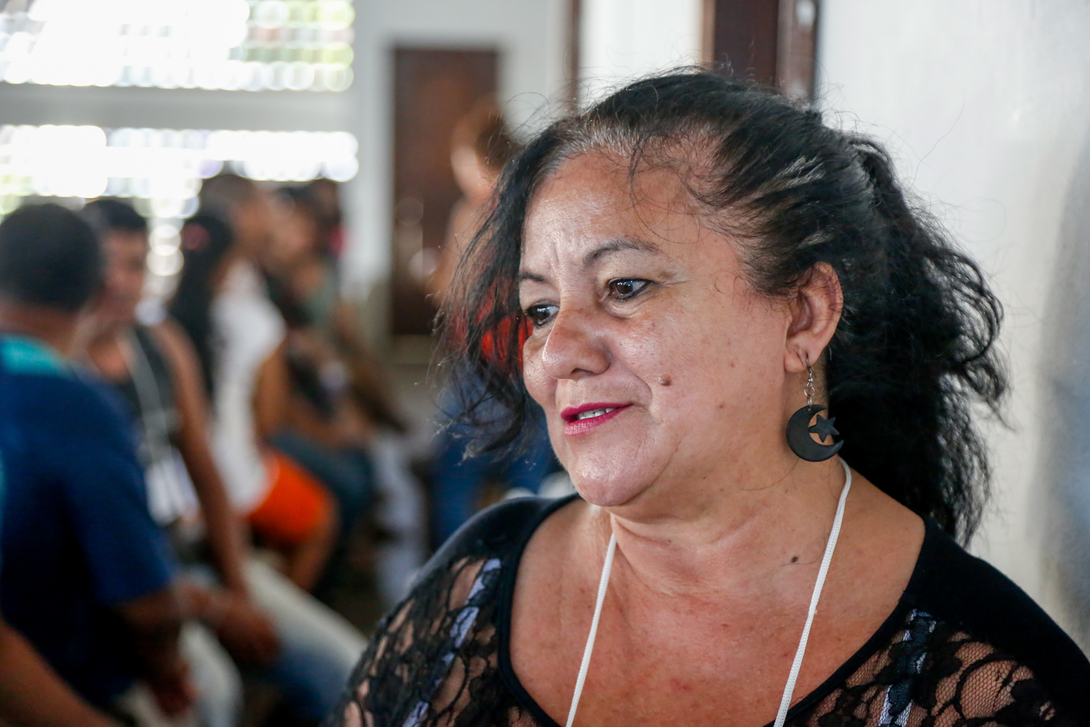 Oficina de currículo apresenta serviços do Portal do Trabalhador e Fundo Ver-o-Sol para comunidade