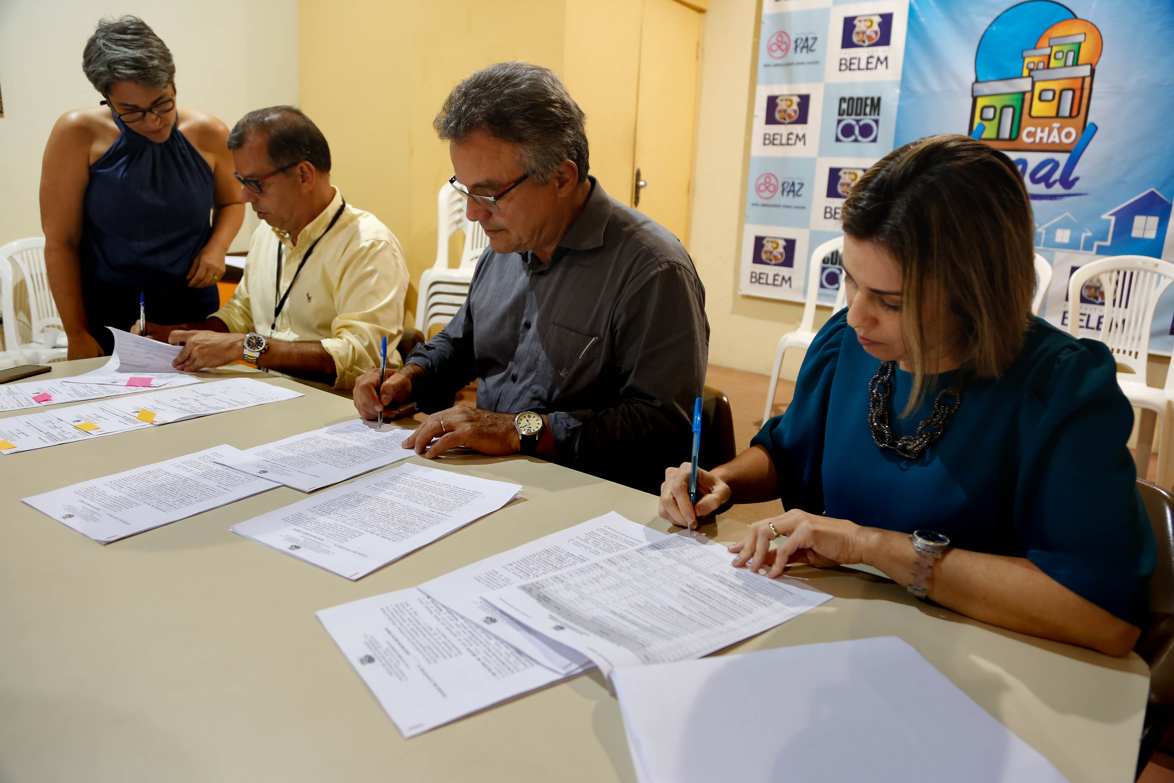 Famílias de 2.870 imóveis beneficiados pelo Sanear Belém receberão títulos fundiários
