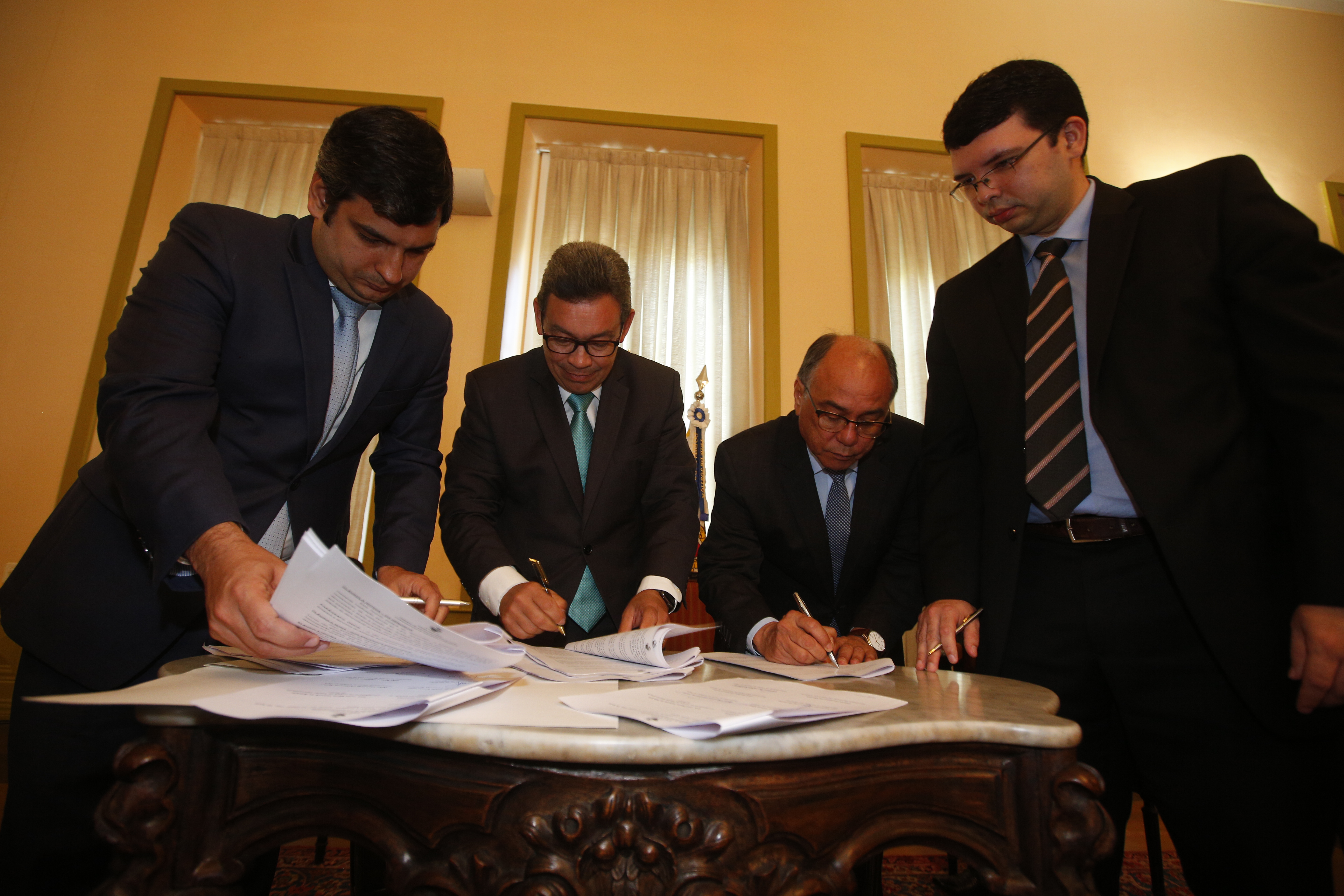 Prefeitura de Belém firma acordo para resgatar créditos públicos