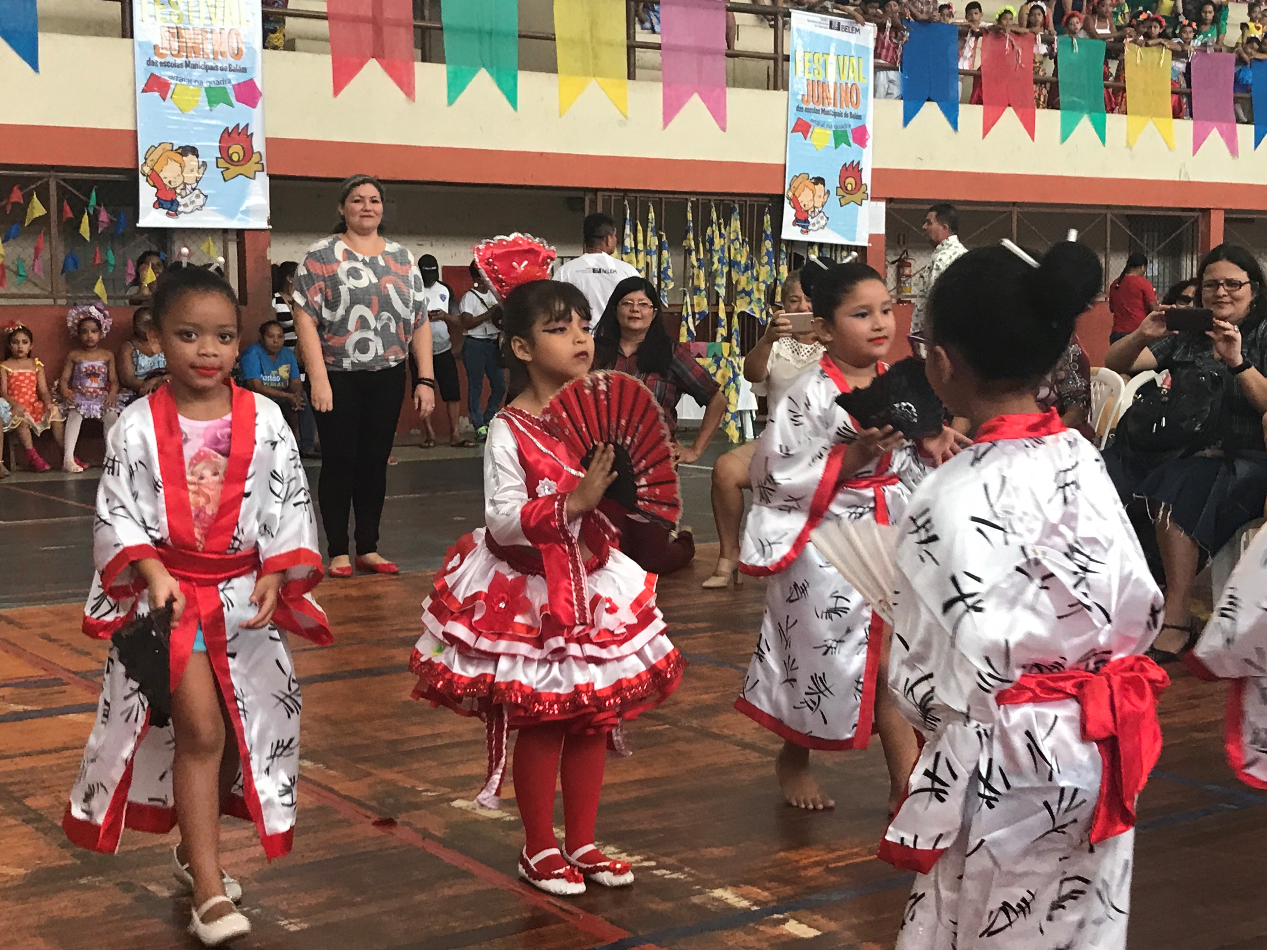 Mais de 500 estudantes participam do IV Festival Junino da Semec