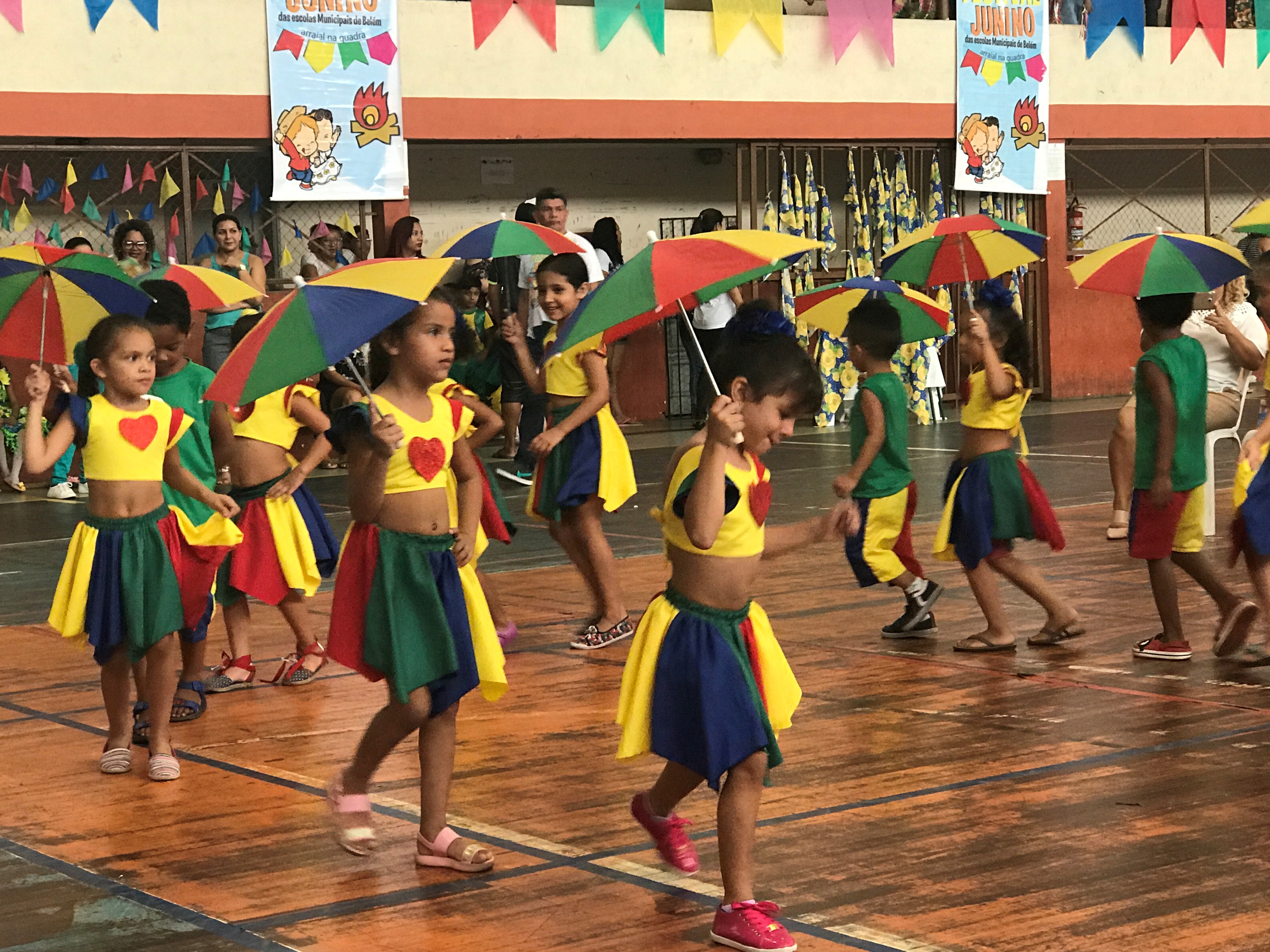 Mais de 500 estudantes participam do IV Festival Junino da Semec