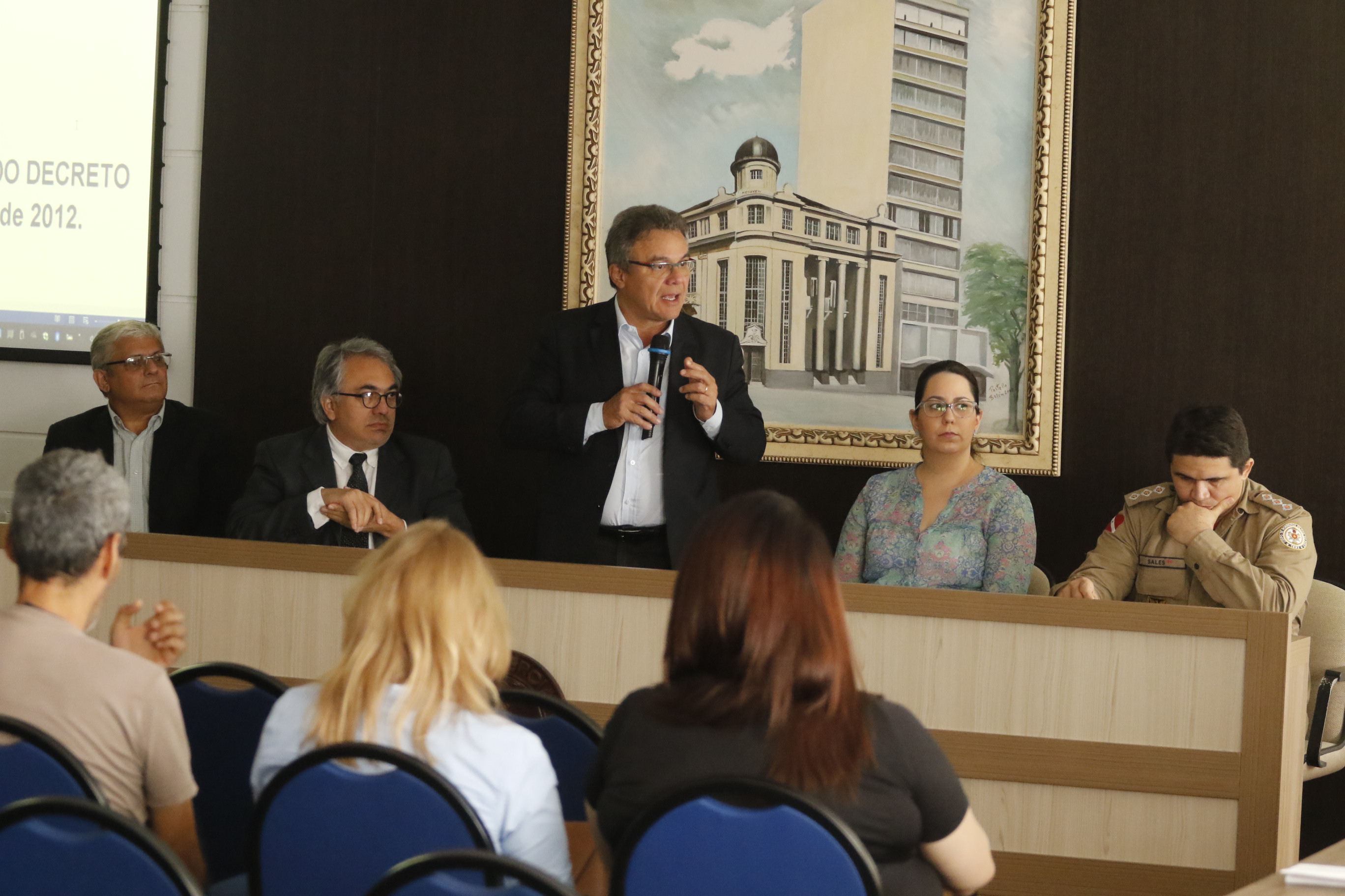 Decreto sobre passarelas particulares continua em debate até próxima audiência pública