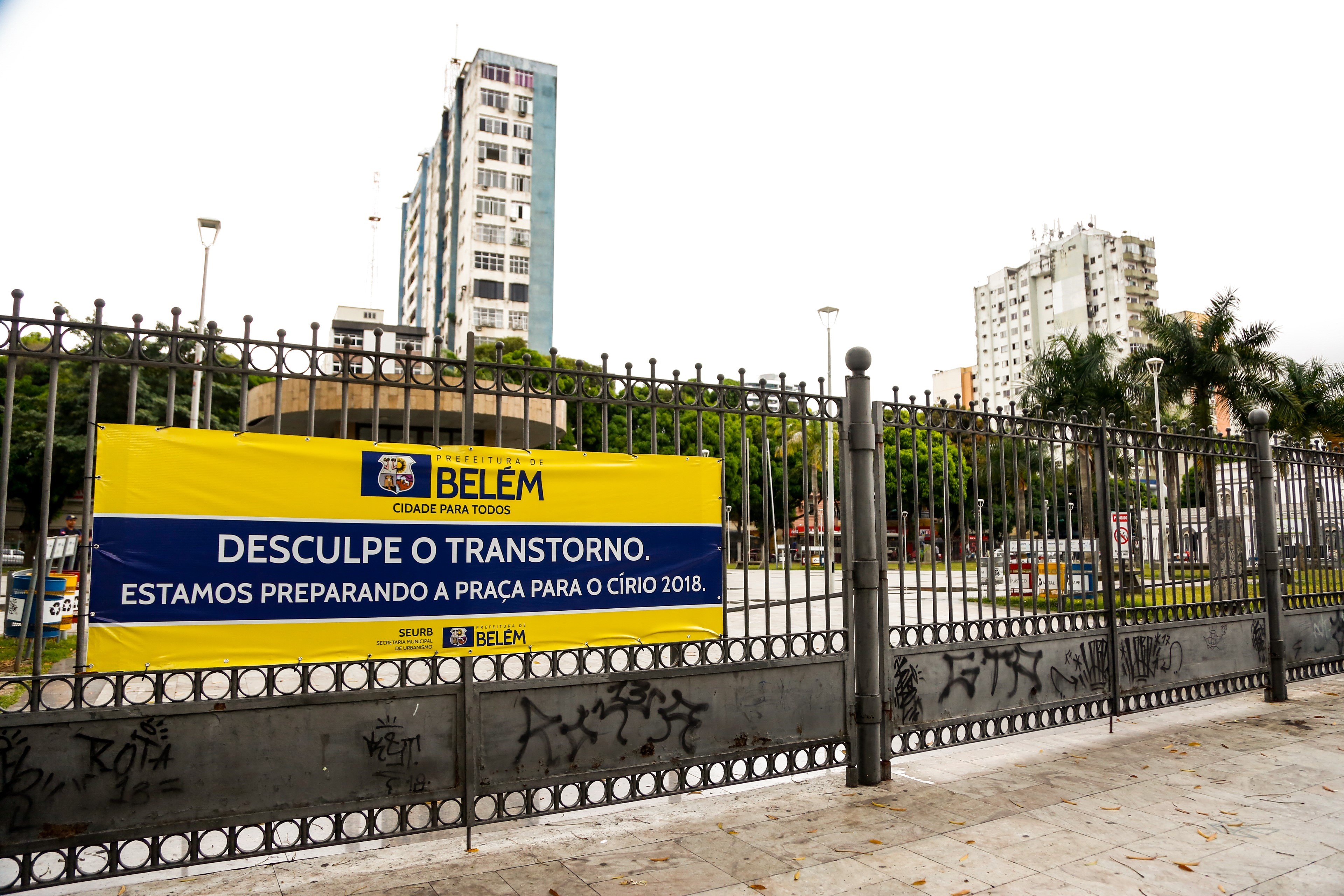 Praça Santuário está isolada para obras de manutenção para o Círio 2018