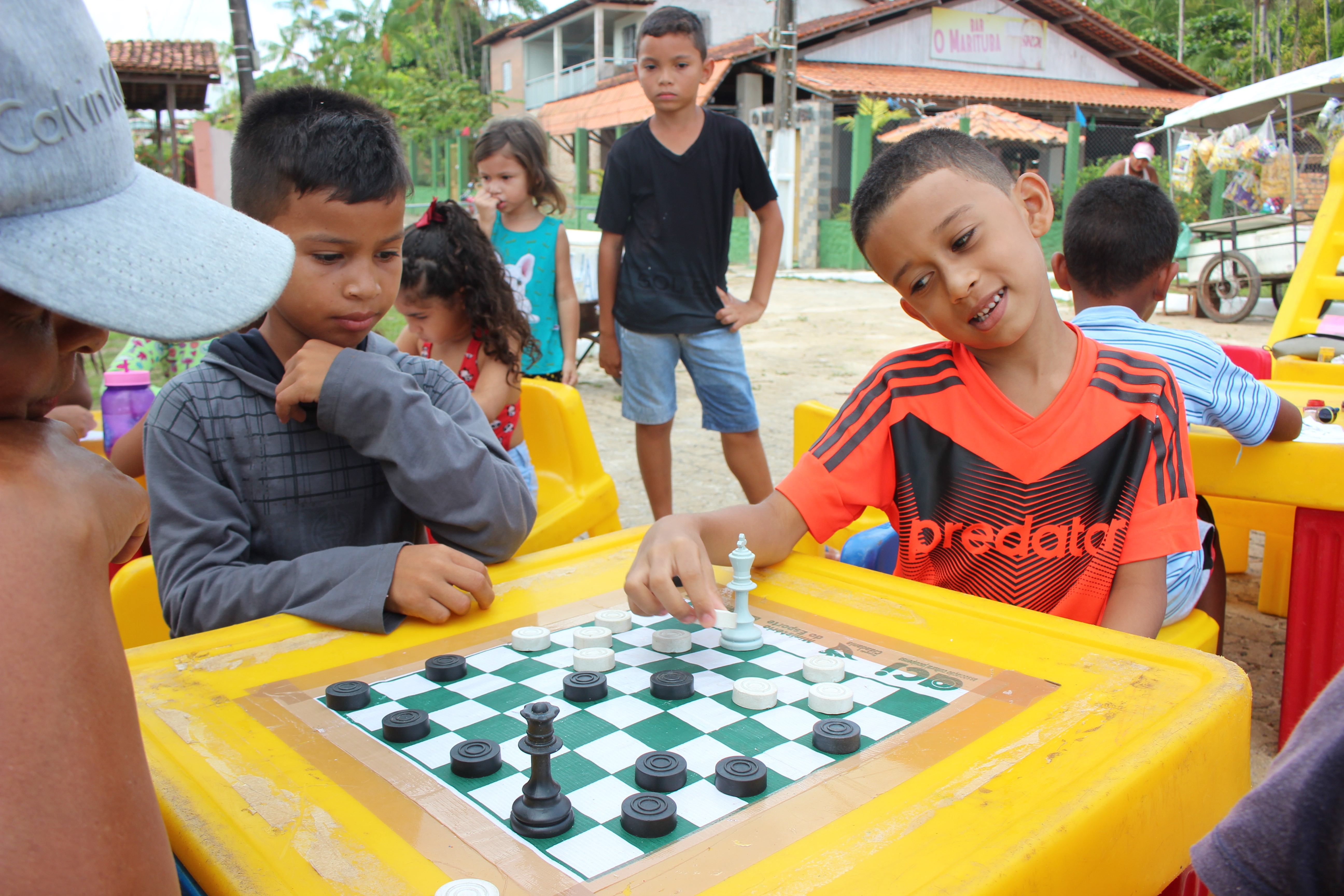 Prefeitura de Belém promove programação infantil em Outeiro