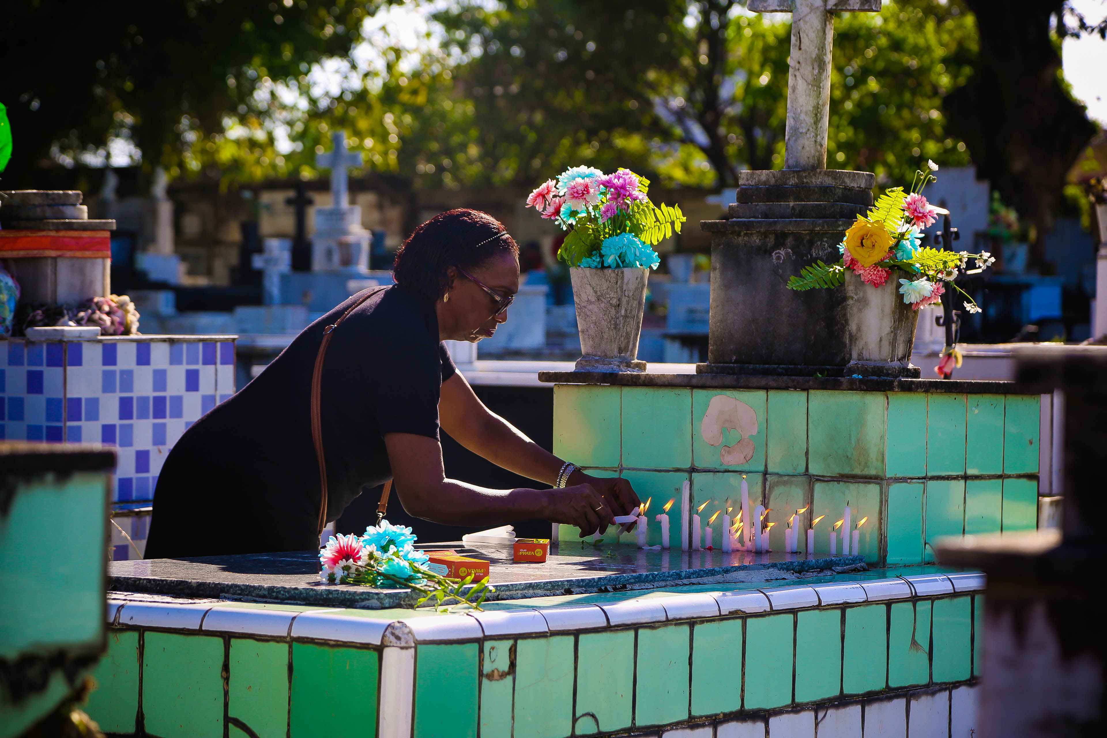 Cemitérios de Belém têm domingo tranquilo no Dia dos Pais