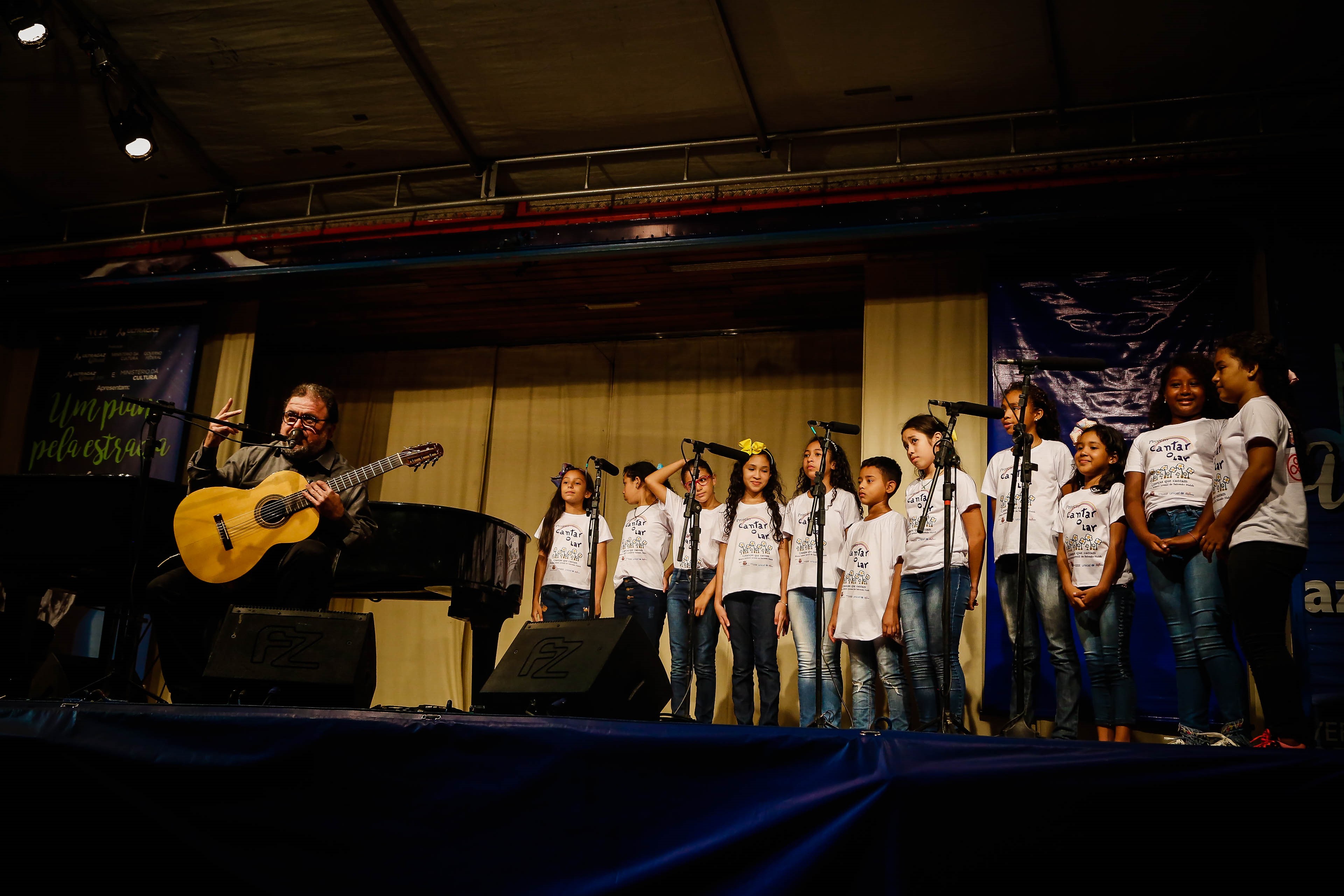 Arthur Moreira Lima emociona público na orla do Portal da Amazônia