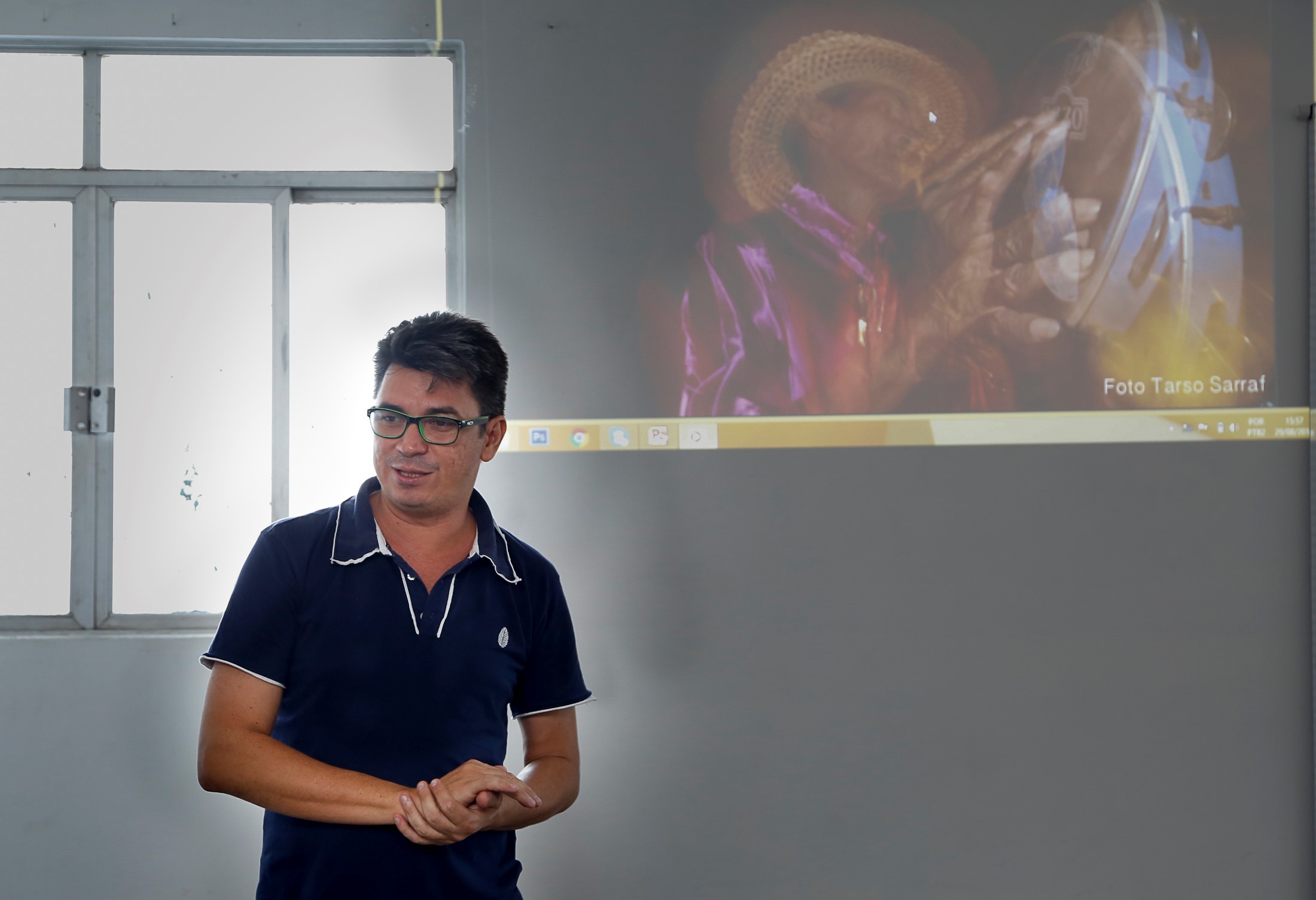 Moradores da Bacia da Estrada Nova expõem no Mabe resultado de oficina de fotografia