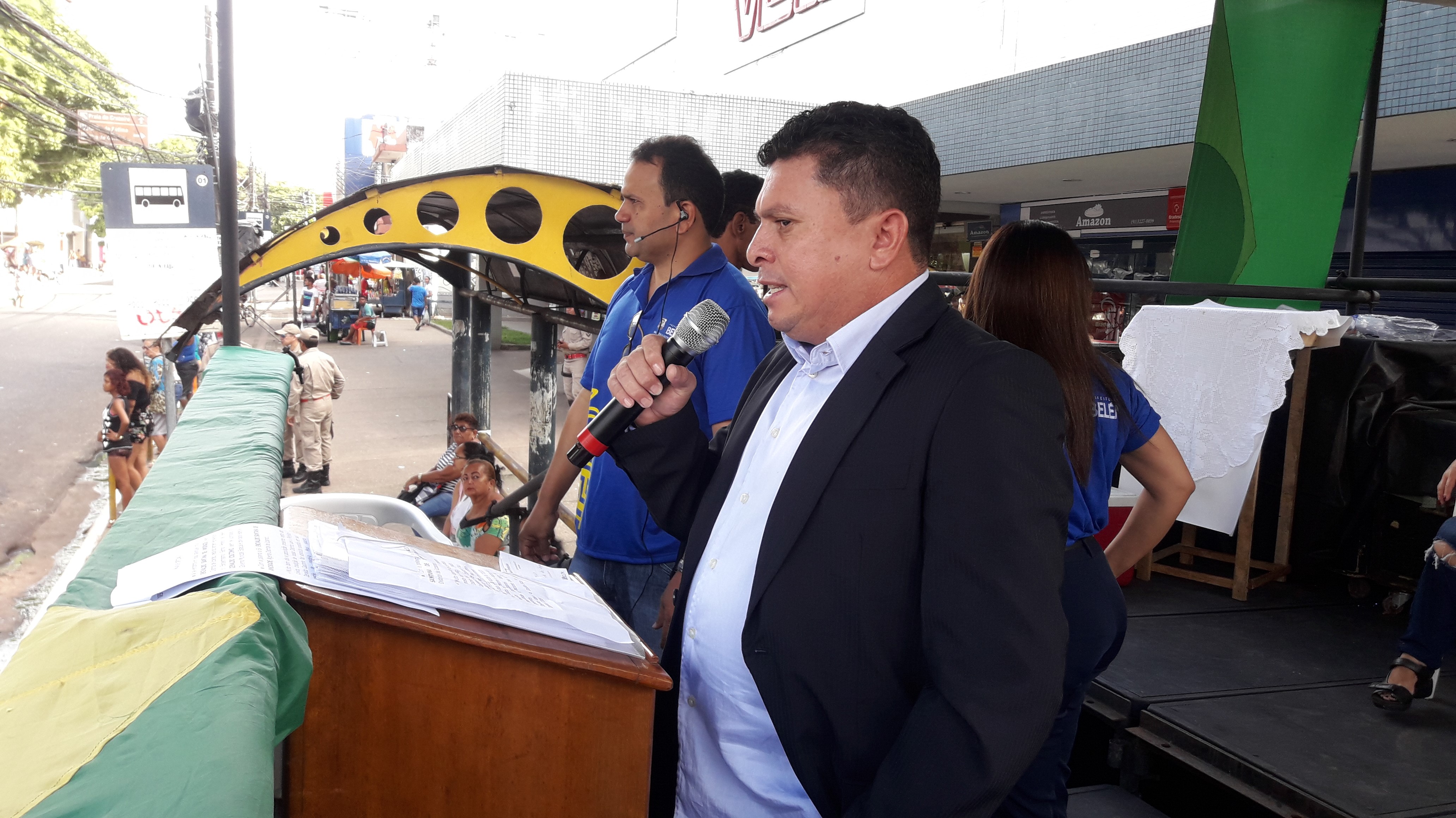 Mais de 10 mil alunos participam do primeiro dia do Desfile Cívico Escolar de Icoaraci