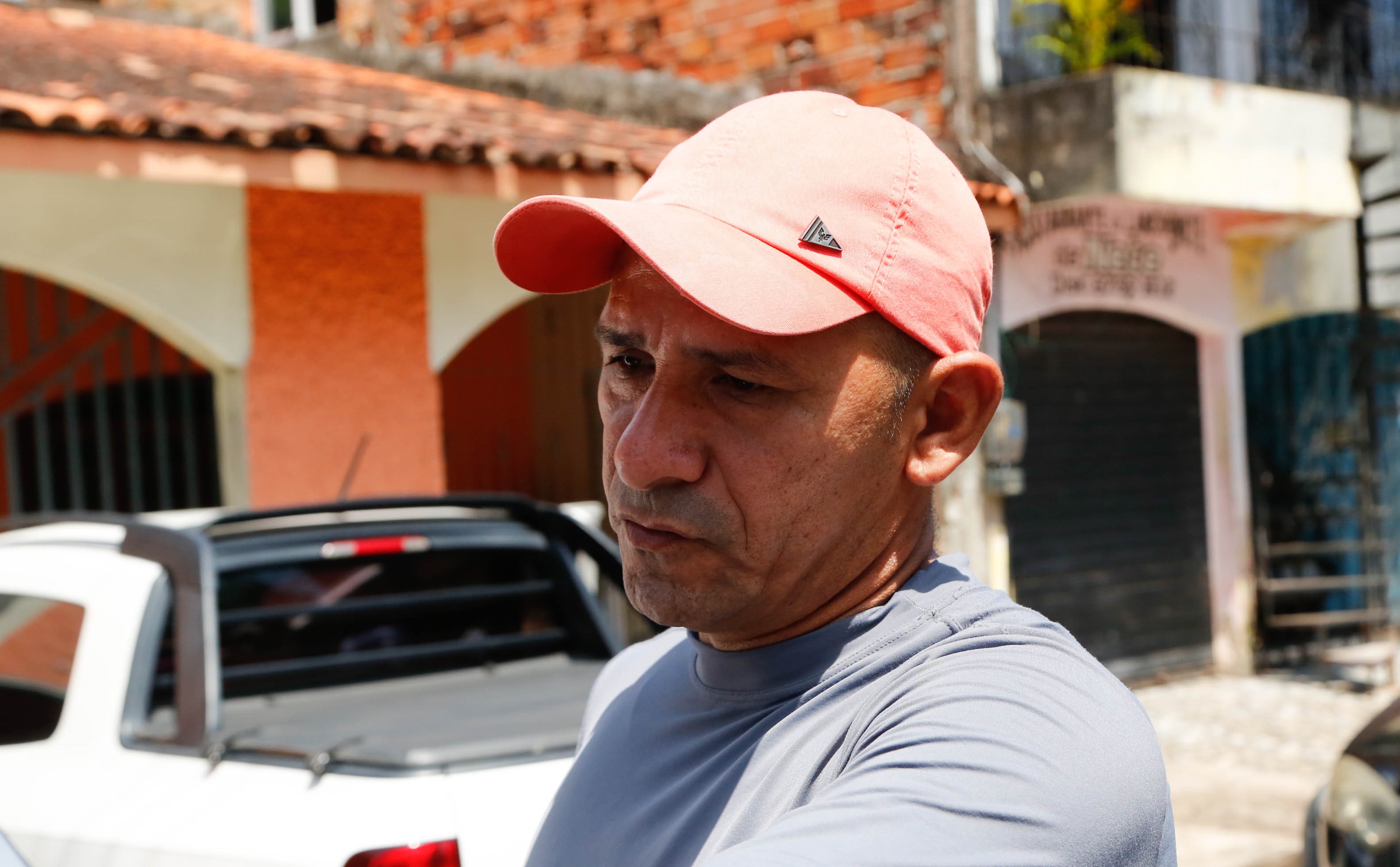 Moradores do Souza e Marco recebem obra de recapeamento asfáltico