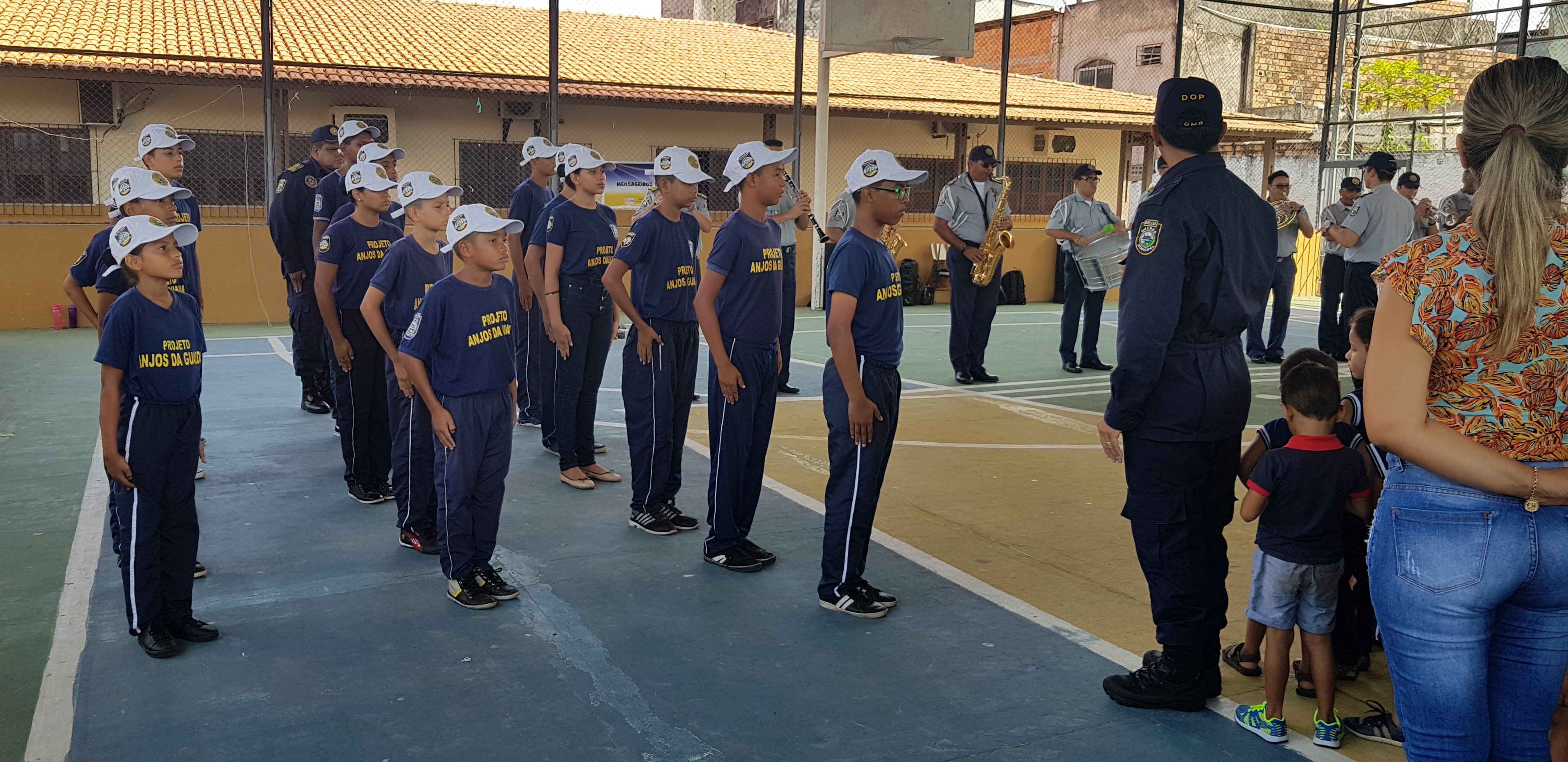 Alunos da Condor recebem projeto “Guarda Amigo da Escola”