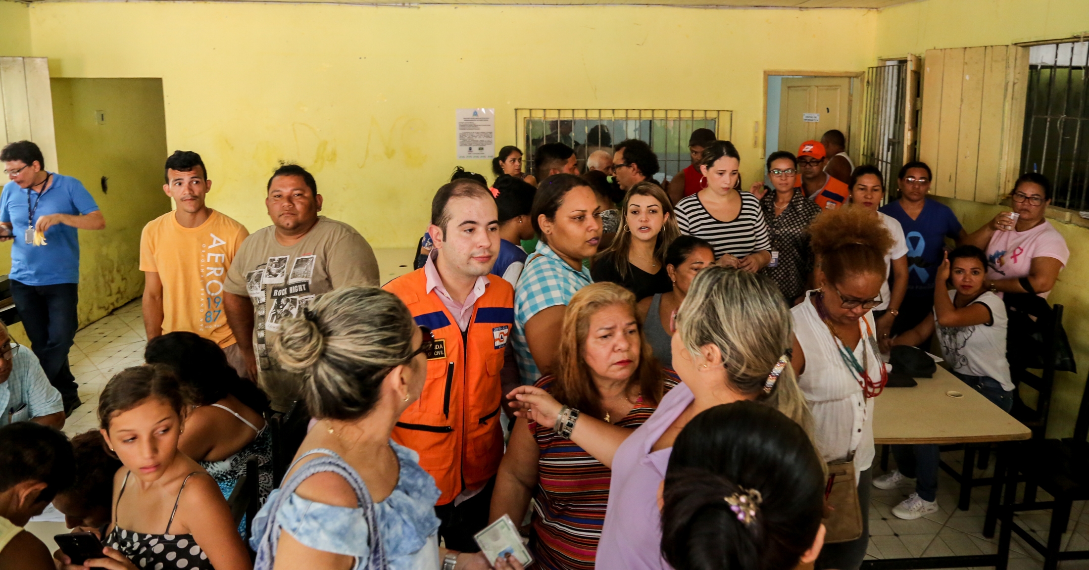 Prefeitura de Belém atende famílias atingidas por incêndio na Vila da Barca