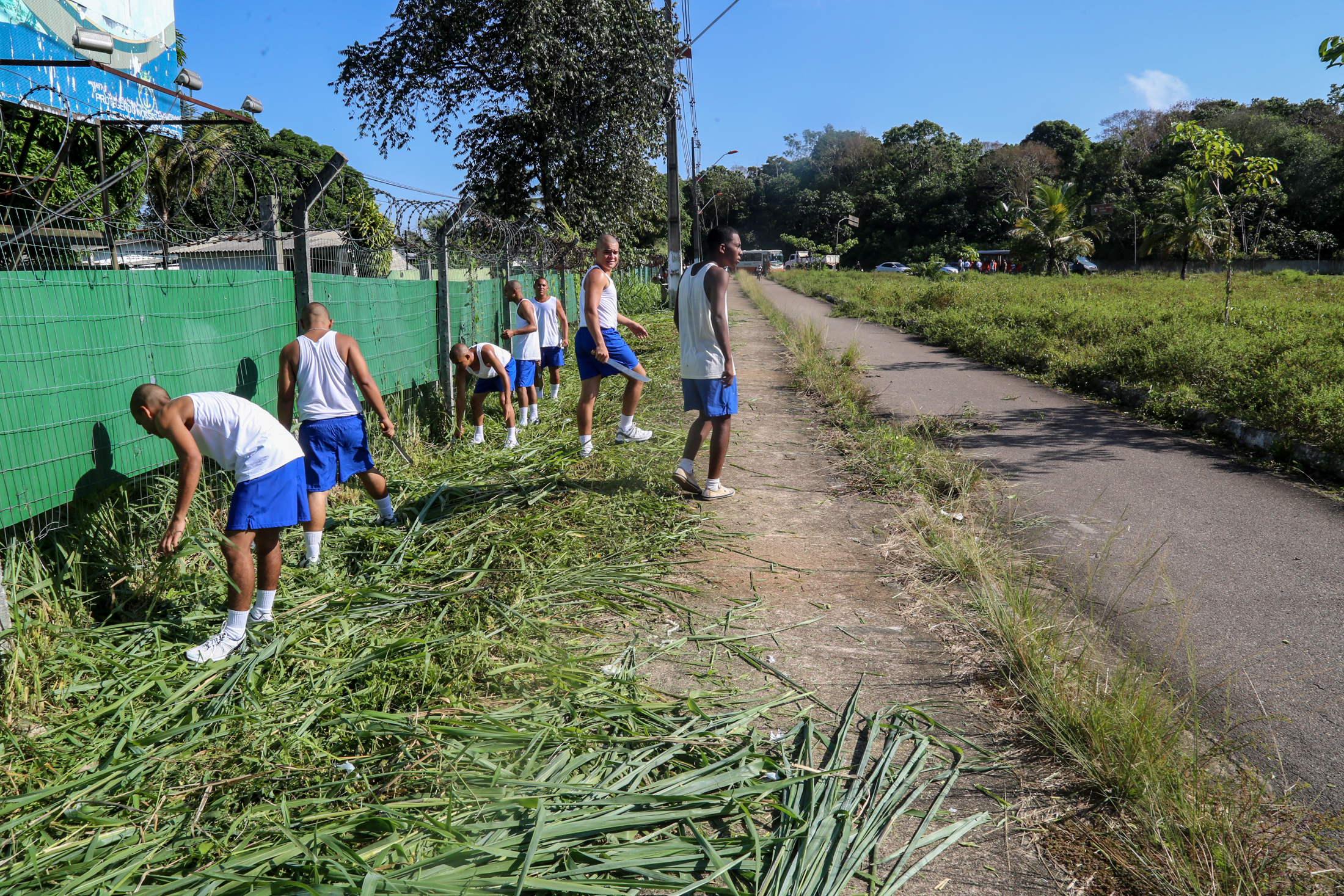 Prefeitura realiza mutirão de limpeza em parceria com as Forças Armadas e Infraero