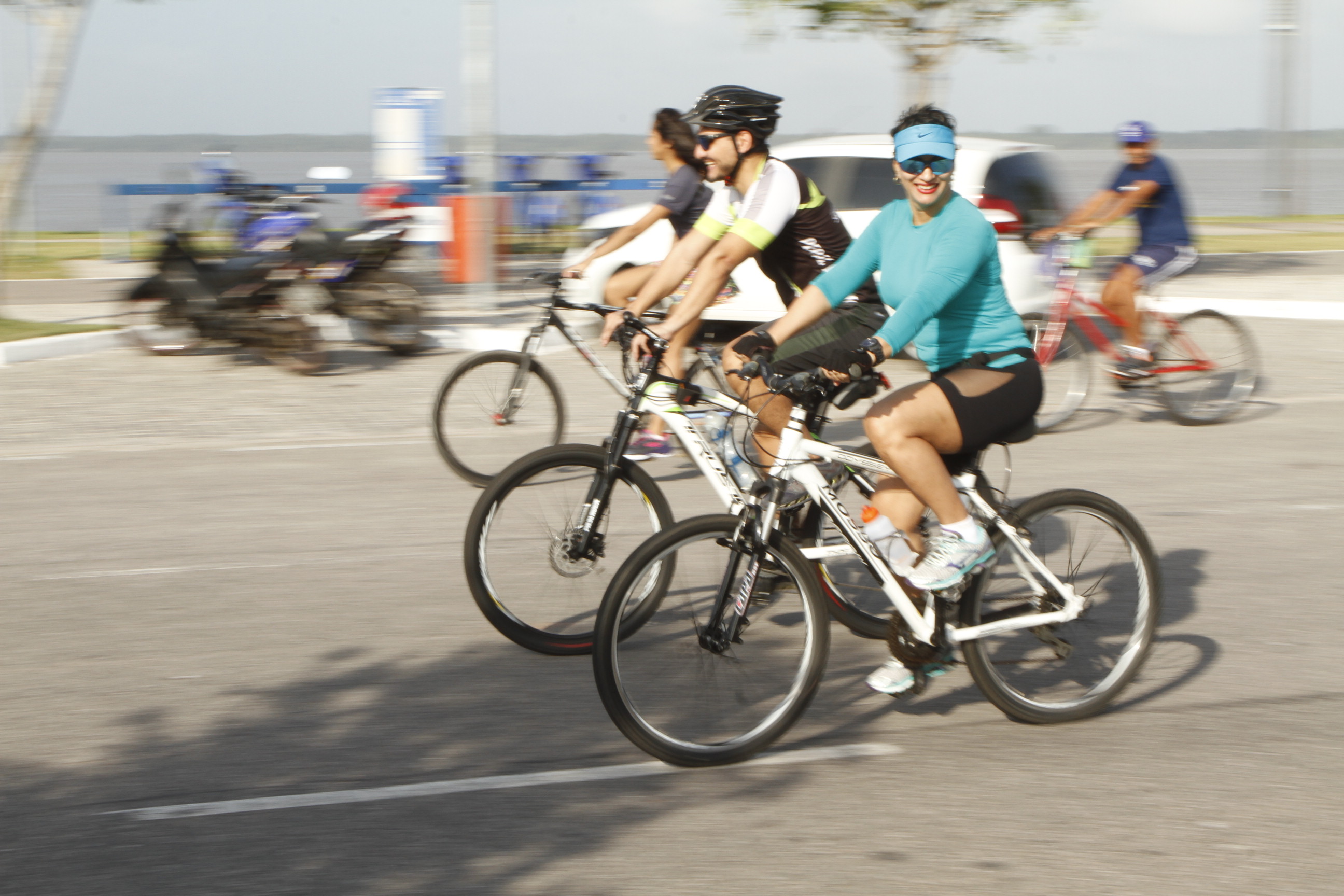 Dia Mundial Sem Carro é celebrado com passeio ciclístico e blitz educativa