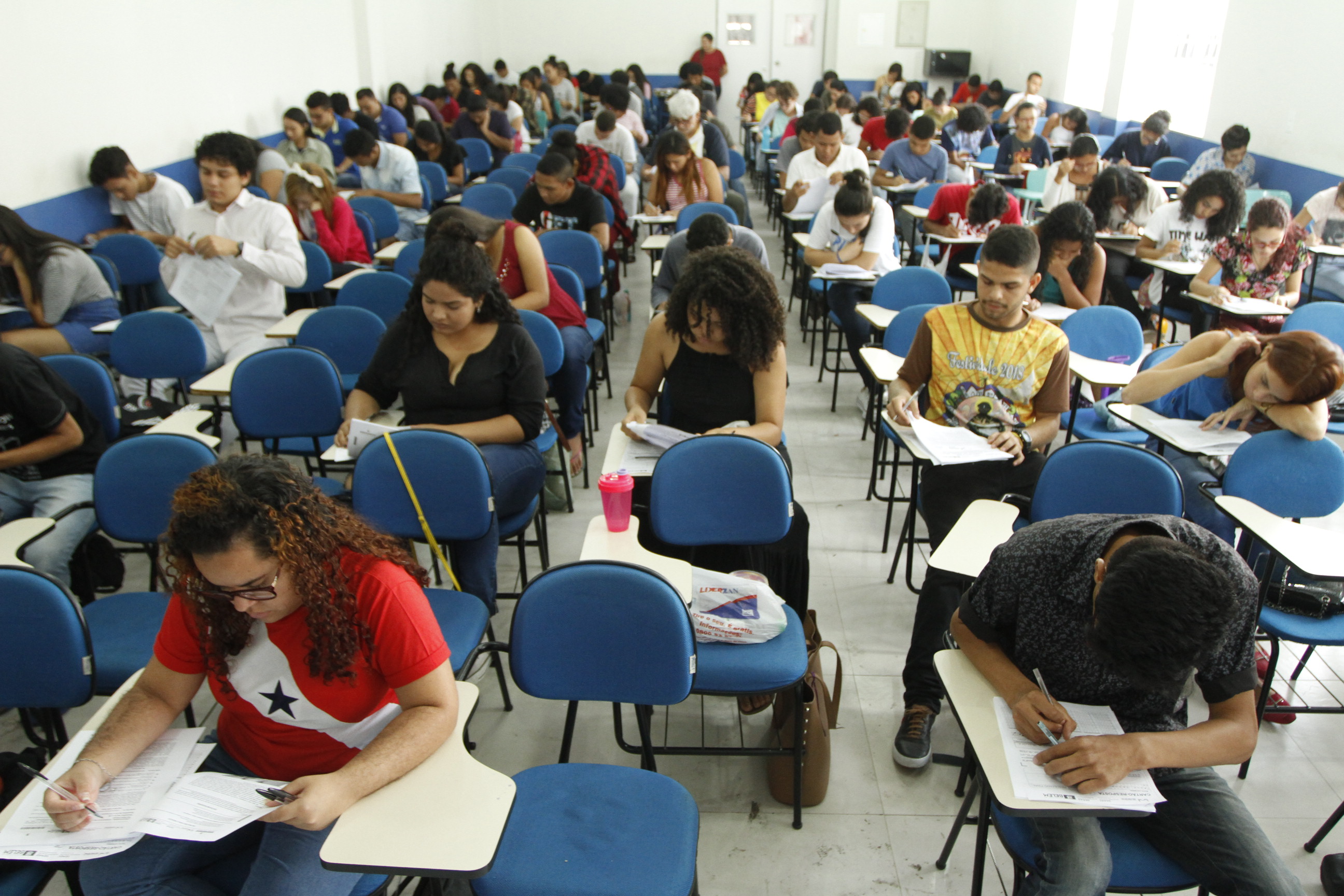 Cursinho Municipal realiza simulado preparatório para o Enem 2018
