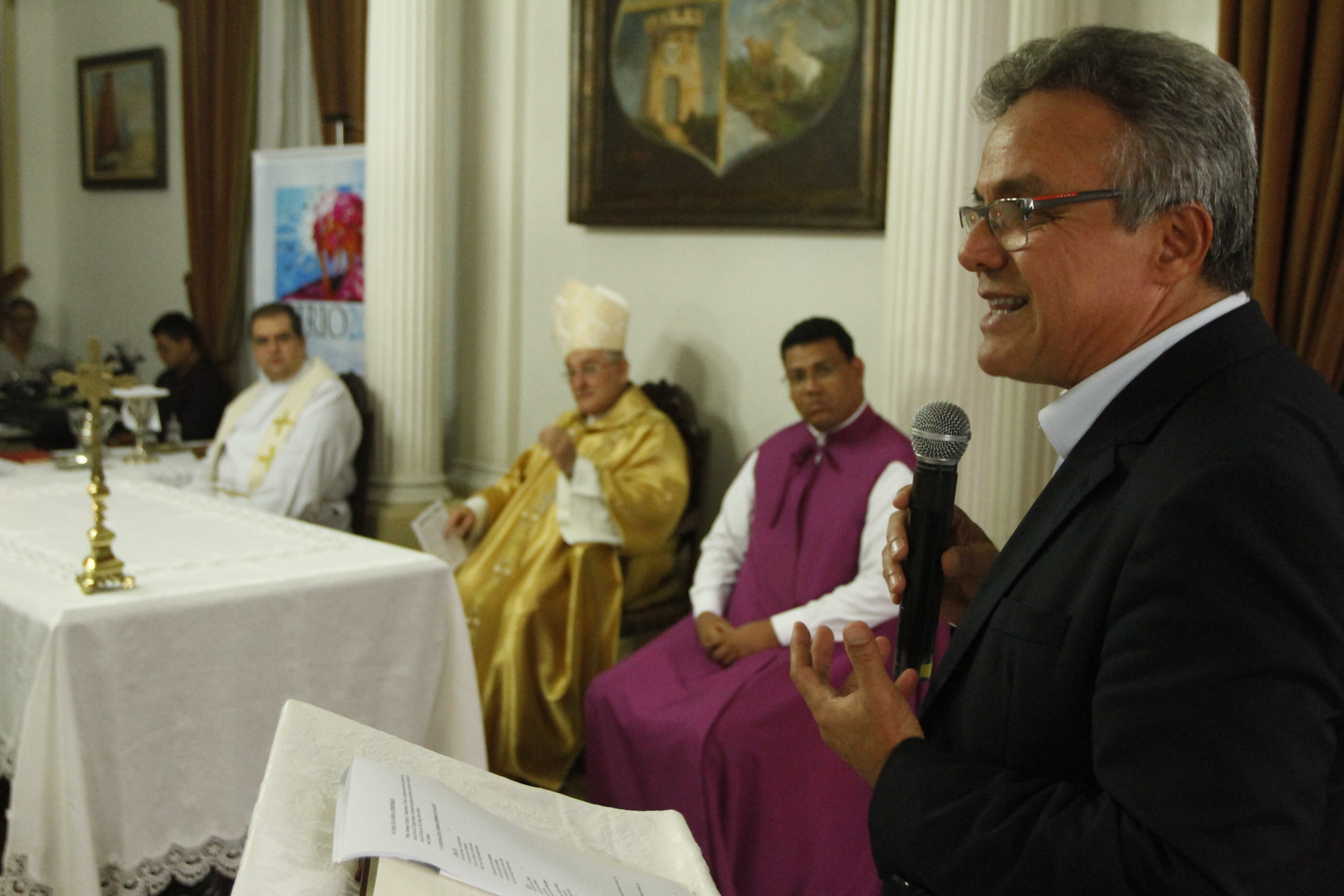 Palácio Antônio Lemos recebe visita da imagem peregrina de Nossa Senhora