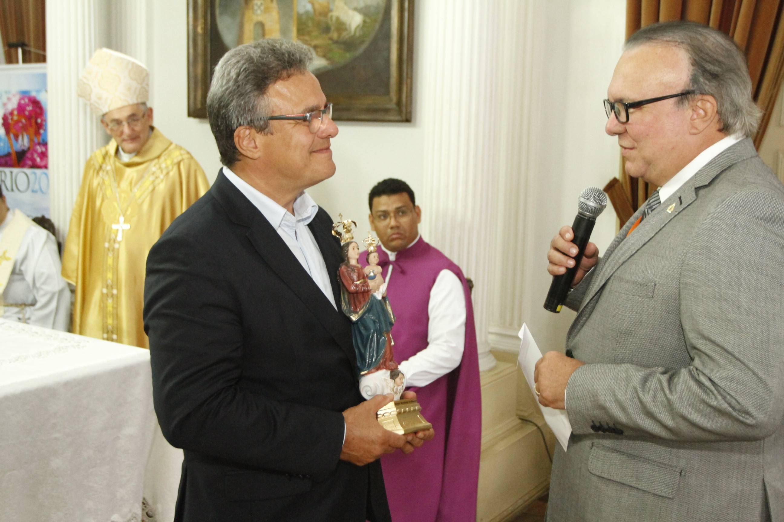 Palácio Antônio Lemos recebe visita da imagem peregrina de Nossa Senhora