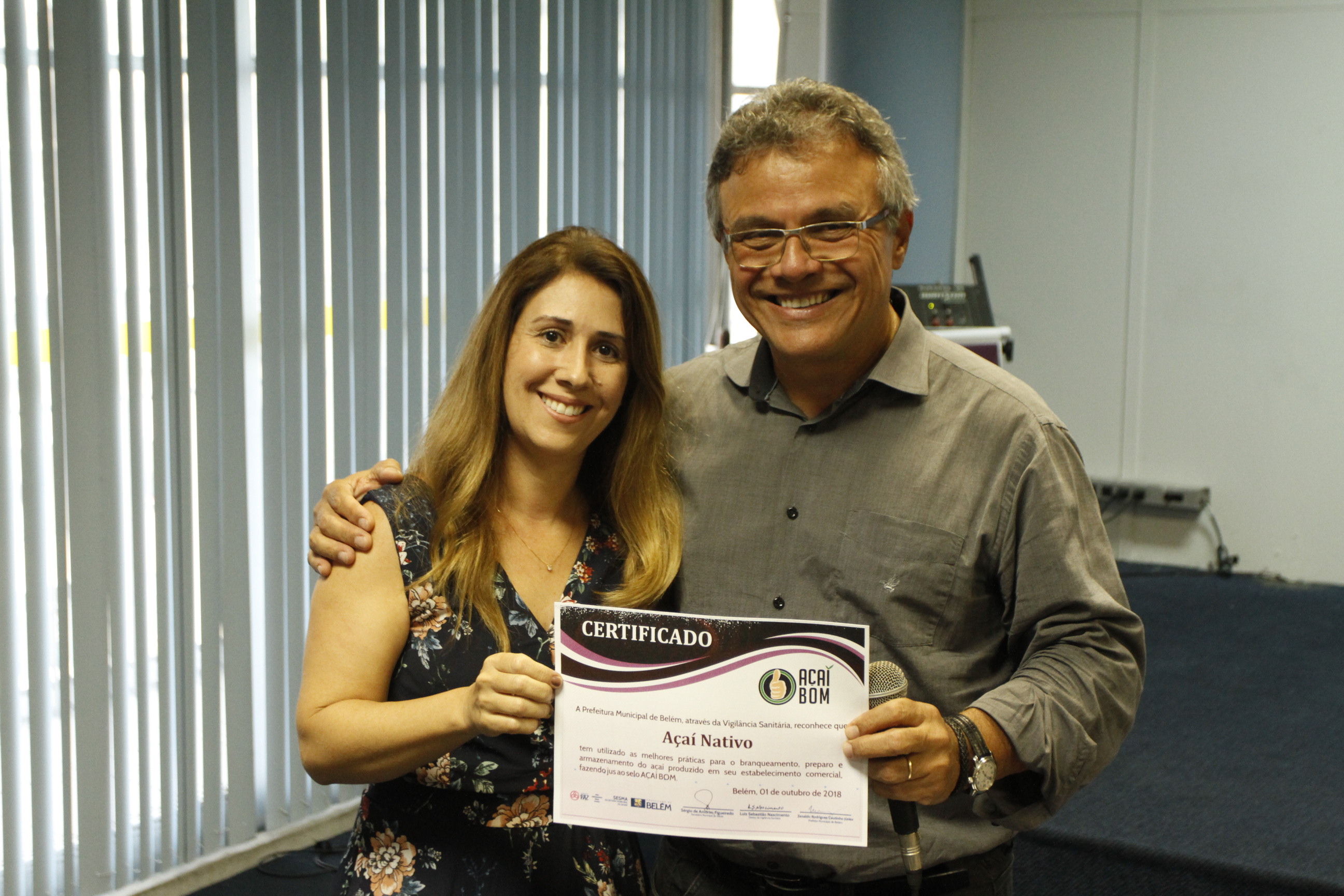 Prefeitura de Belém apresenta laudo da coleta do açaí e reconhece vendedores