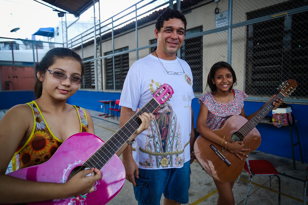 Professores utilizam a música como instrumento de aprendizagem