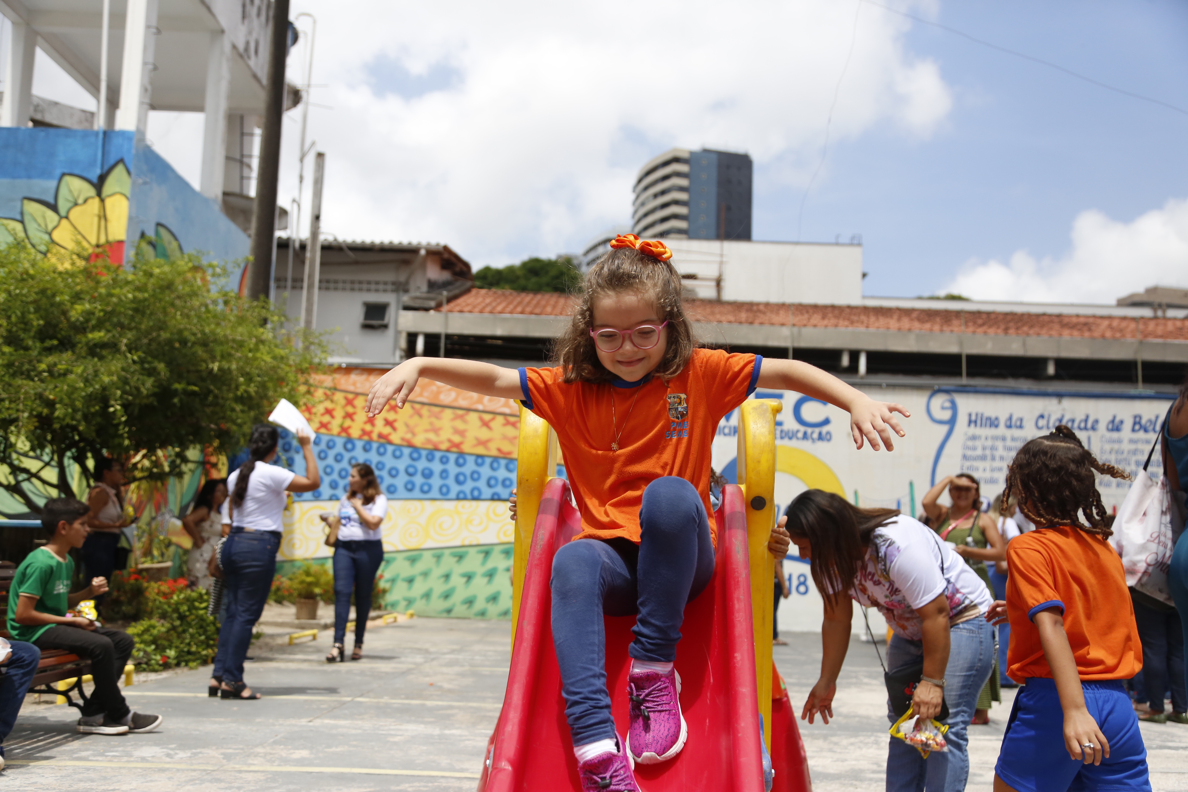 Semec celebra 50 anos e as conquistas do crescimento do ensino fundamental em Belém