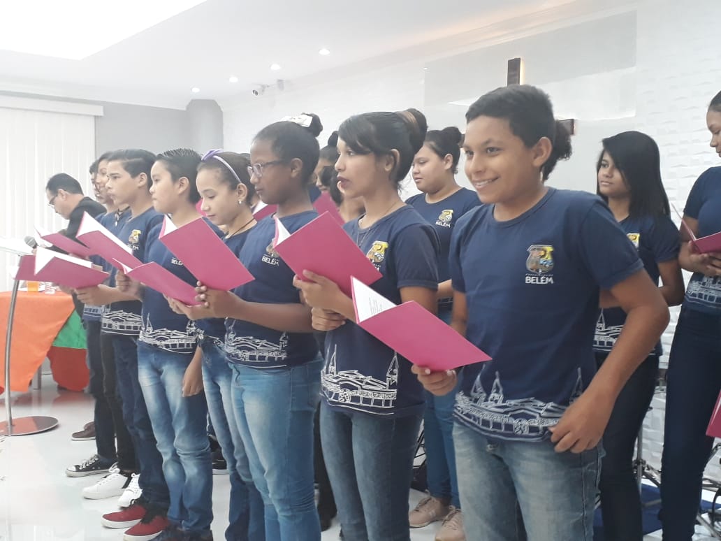 Alunos da escola Alzira Pernambuco participam de concurso de poesia
