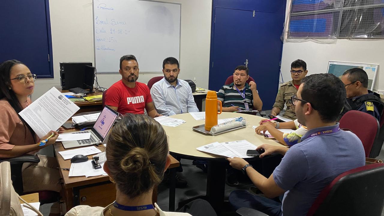 Reunião avança no enfrentamento aos enxames de abelhas em Belém