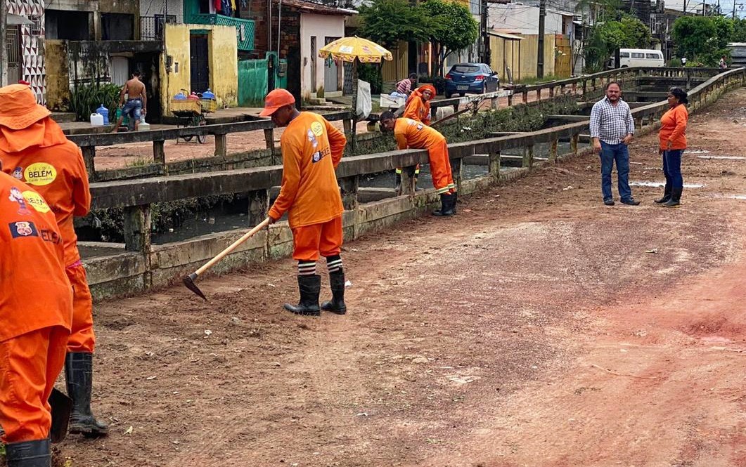 Prefeitura continua com ações de combate aos alagamentos