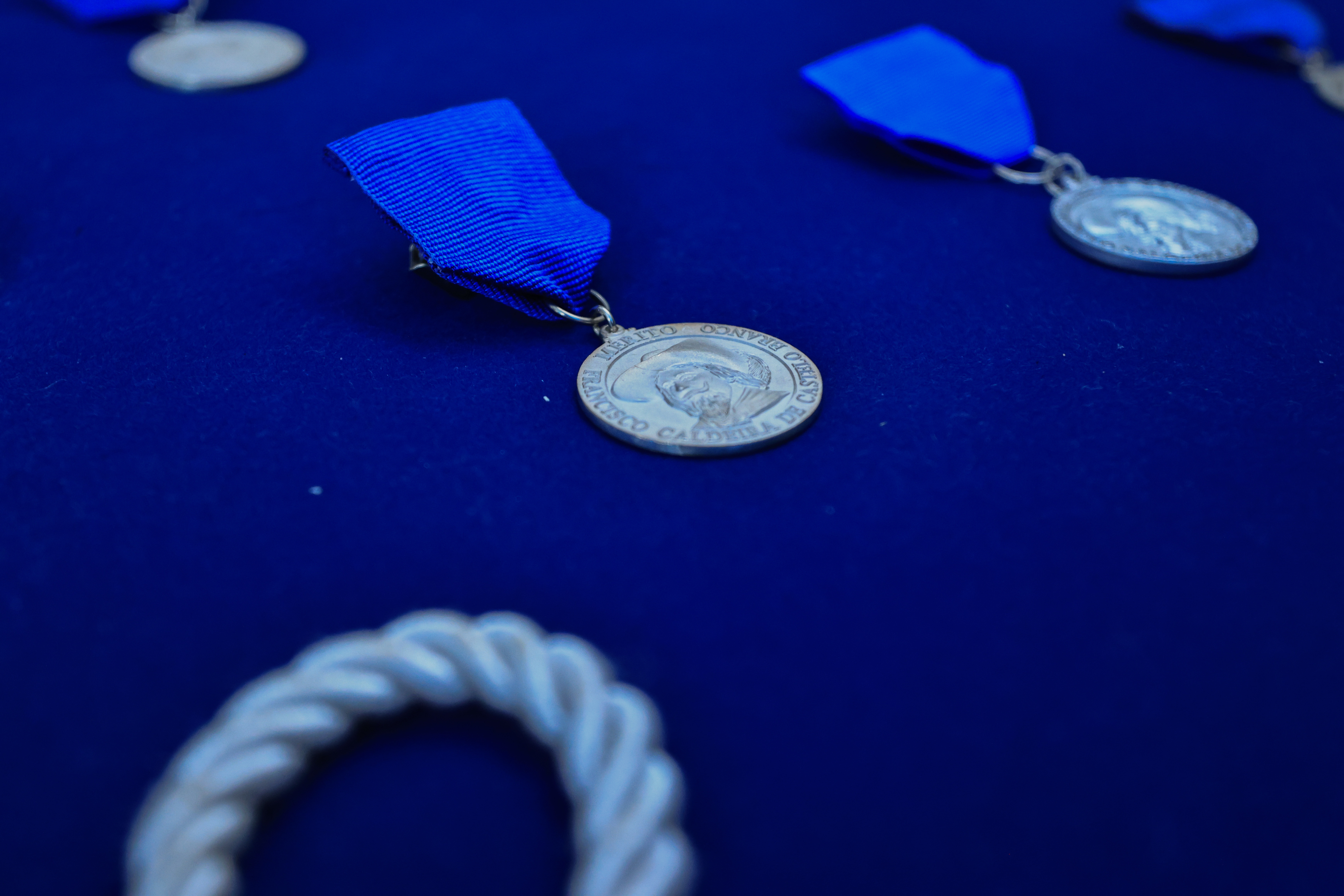 Prefeito Igor entrega medalhas e assina convênio para monumento da COP30