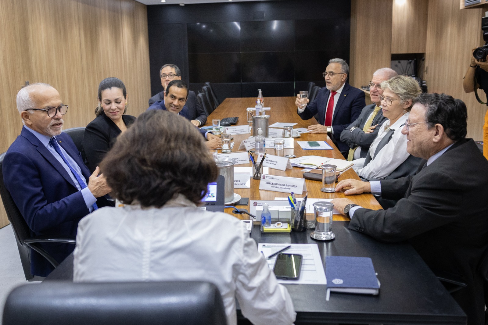 Frente Nacional dos Prefeitos reúne com a ministra da Saúde para definir pauta de encontro