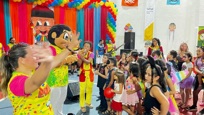 Curumim Folia 2026 anima o carnaval das famílias no Sesc em Santarém